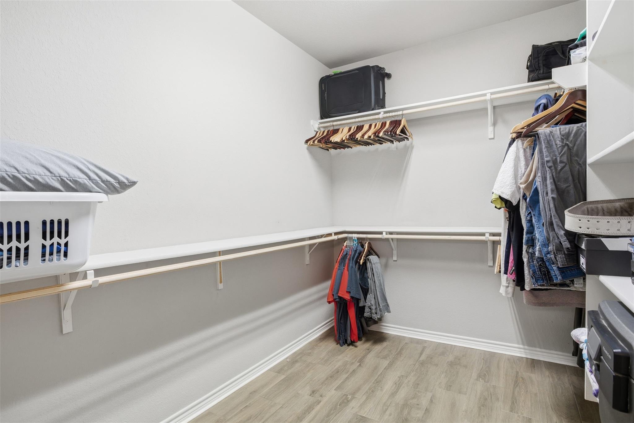 511 Taylor Dr, Horseshoe Bay, TX 78657