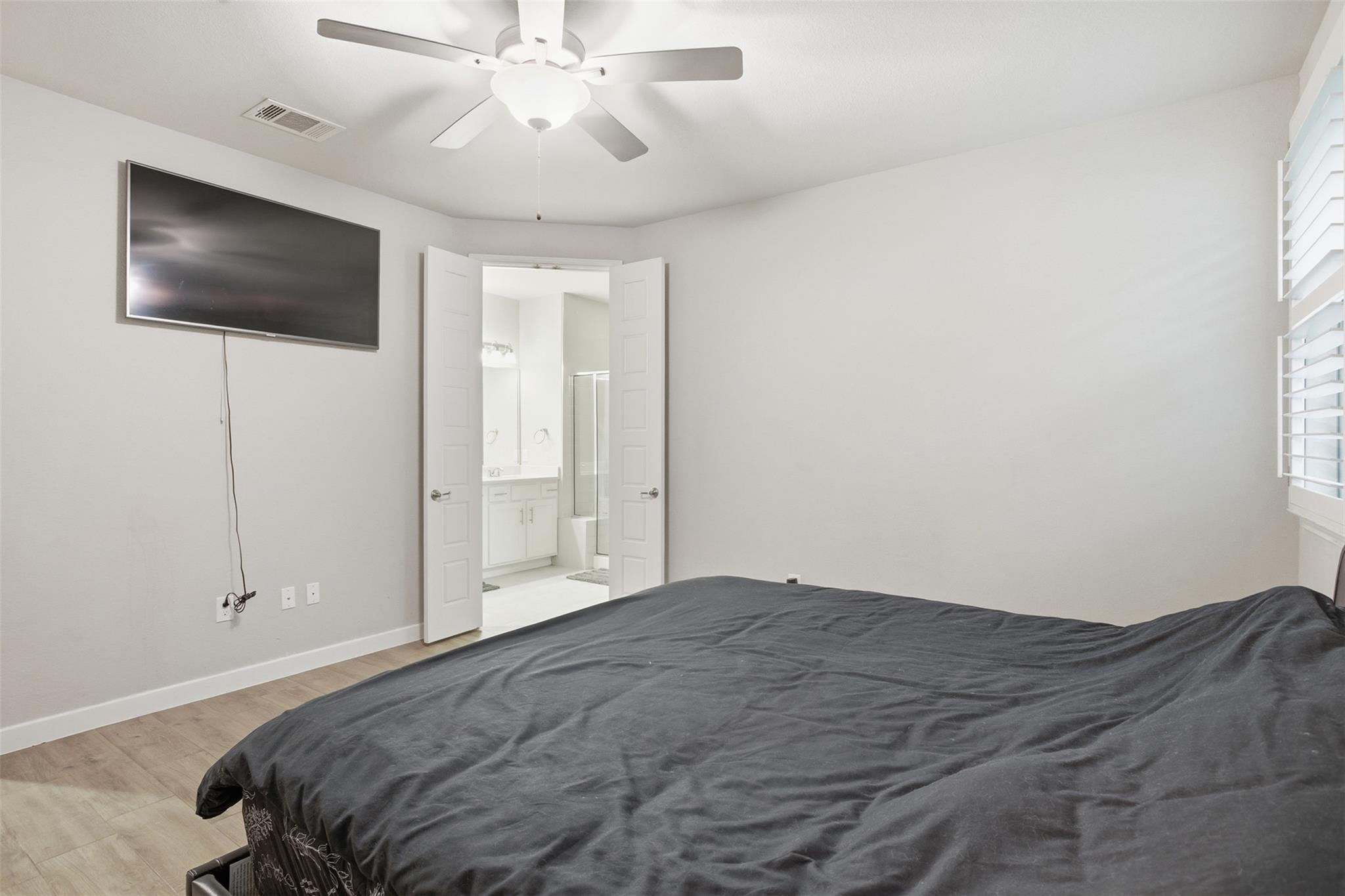 511 Taylor Dr, Horseshoe Bay, TX 78657