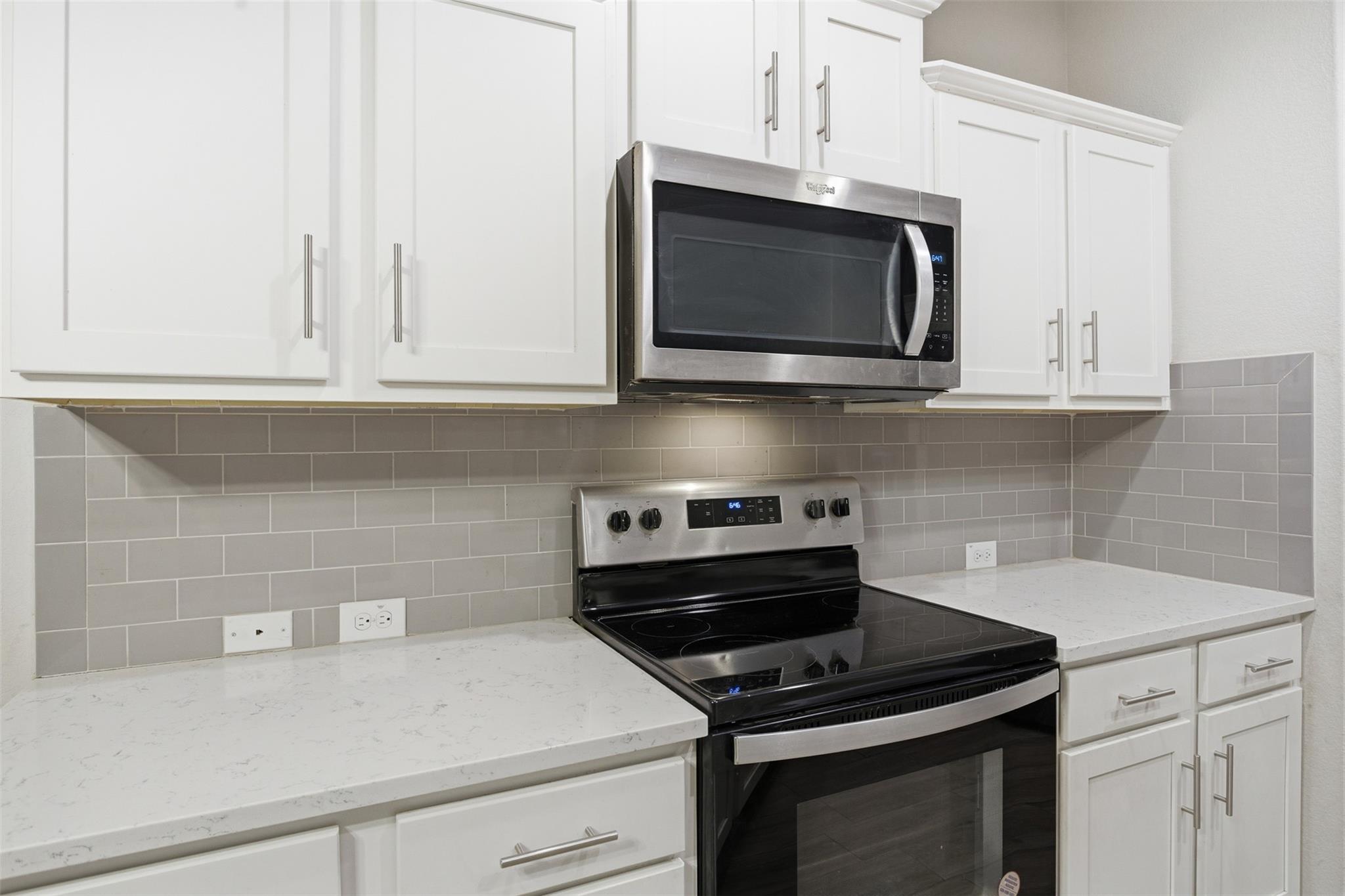 511 Taylor Dr, Horseshoe Bay, TX 78657