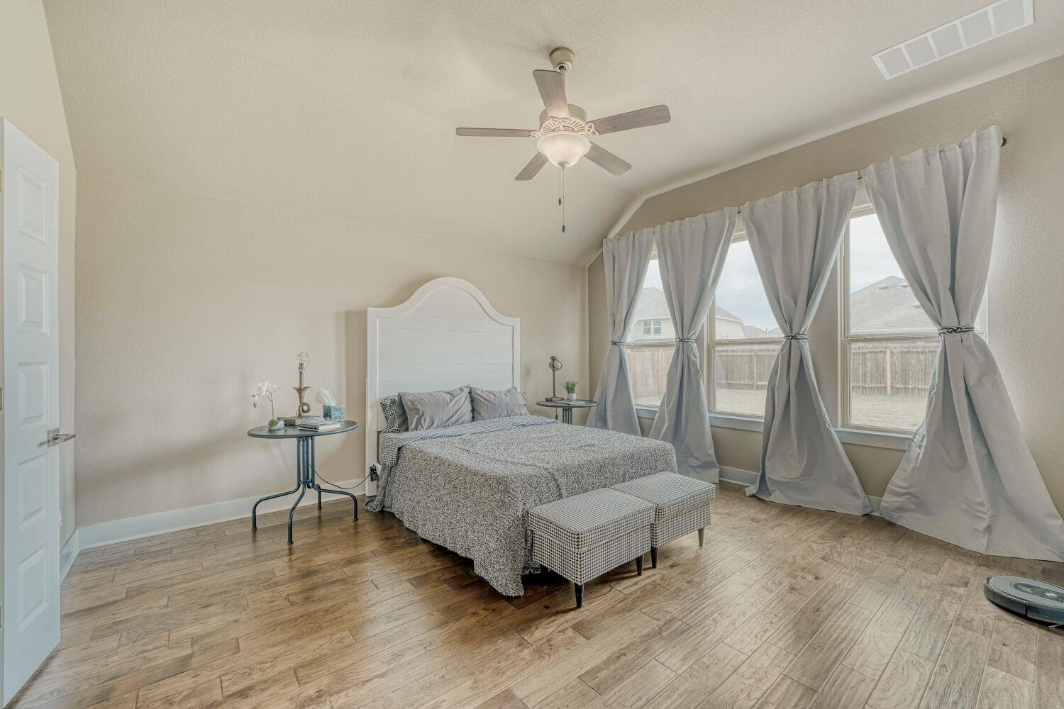 3317 Nighthawk Dive Ln, Pflugerville, TX 78660