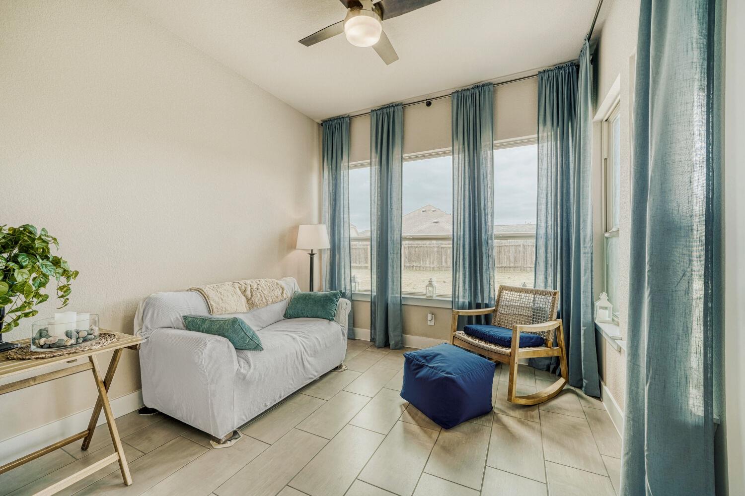 3317 Nighthawk Dive Ln, Pflugerville, TX 78660