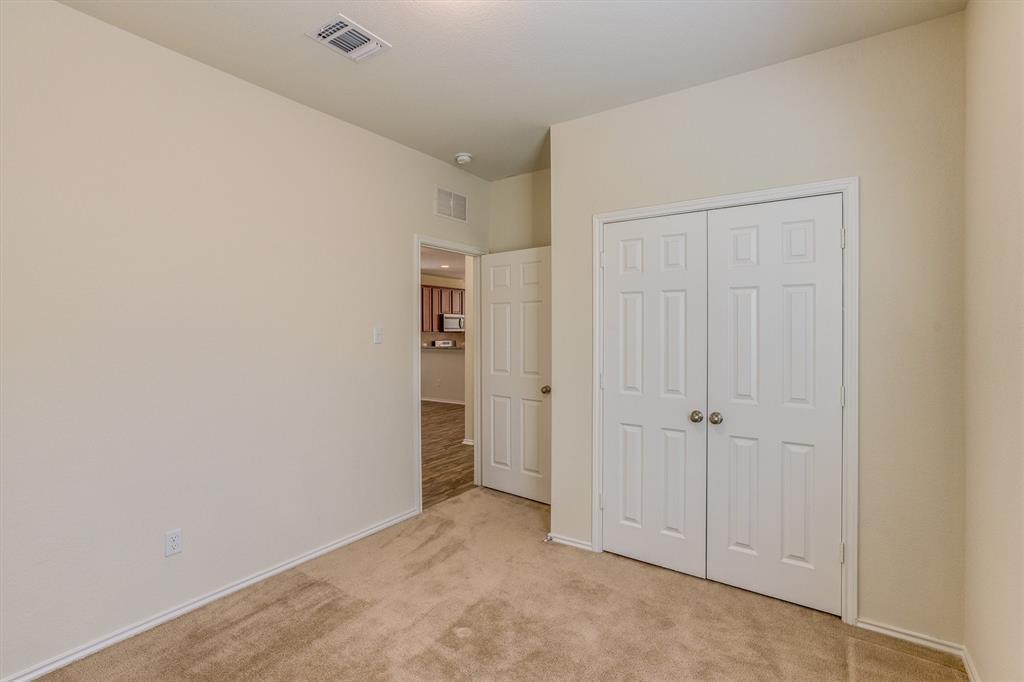 273 La Dera Dr, Liberty Hill, TX 78642