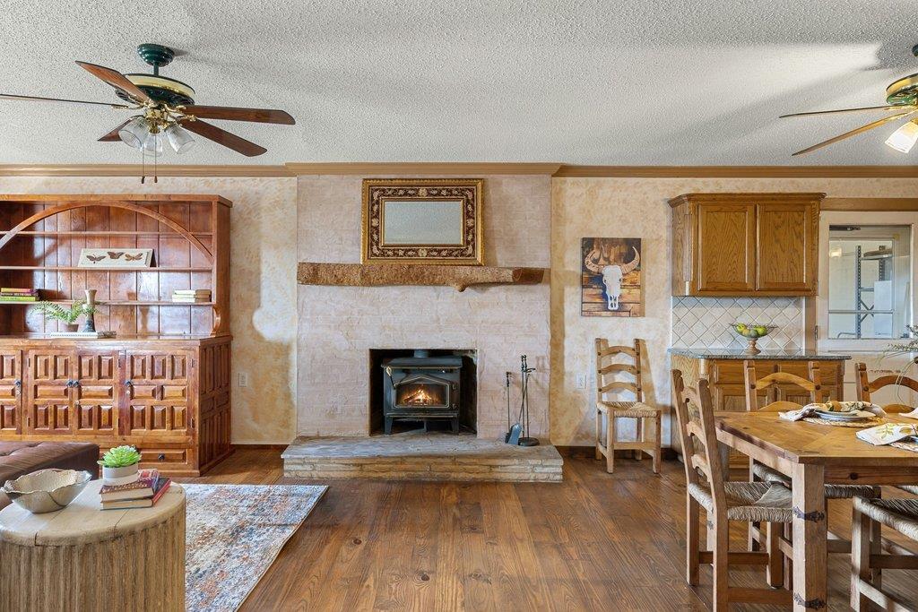 158 Watch Hill Rd, Stonewall, TX 78671