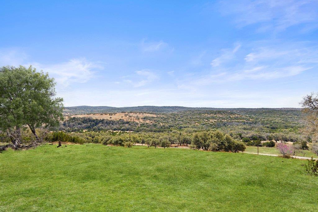 158 Watch Hill Rd, Stonewall, TX 78671