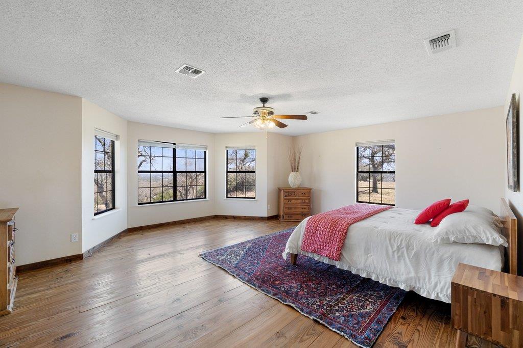 158 Watch Hill Rd, Stonewall, TX 78671