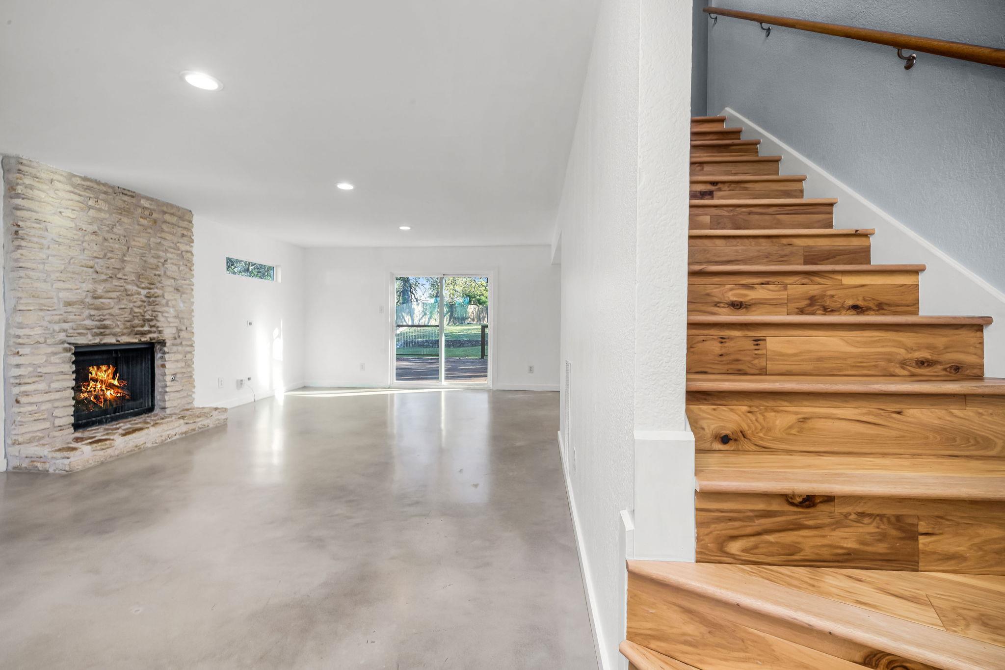 2103 Lear Ln, Austin, TX 78745