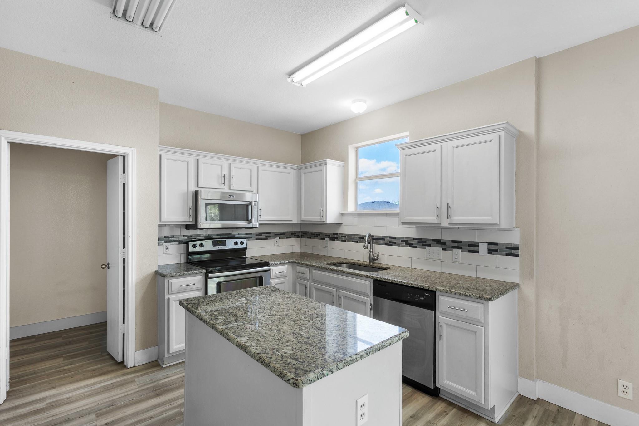 9113 Magna Carta Loop, Austin, TX 78754