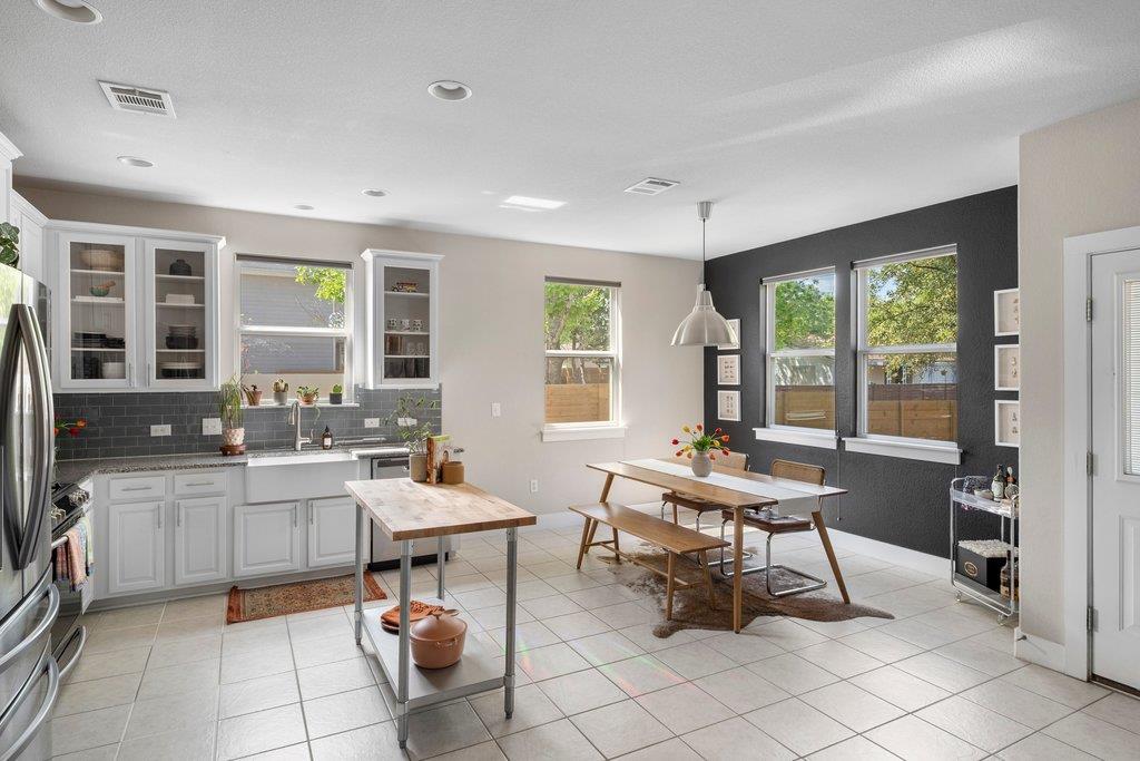 610 Bernstein St # 14, Austin, TX 78745