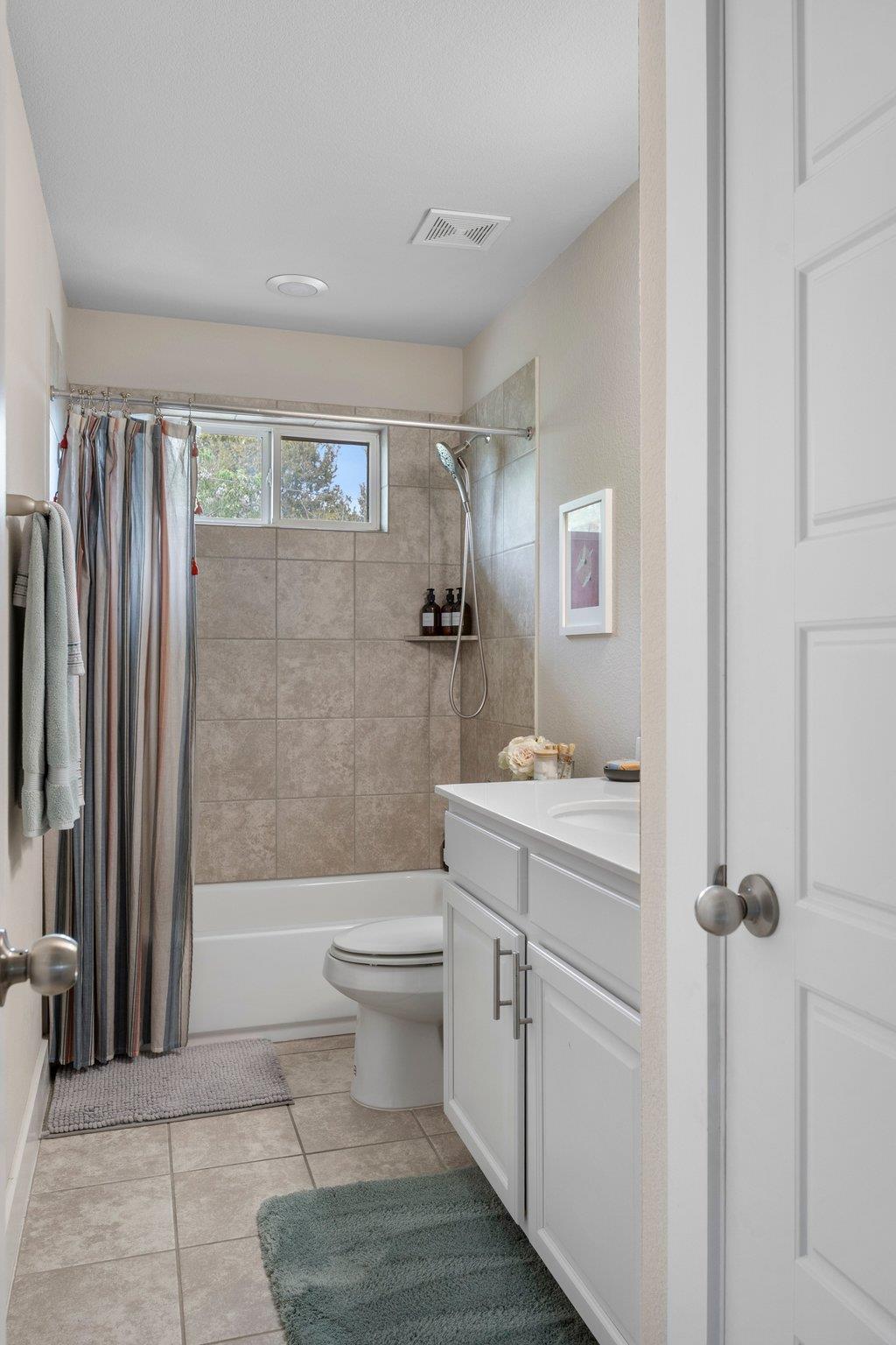 610 Bernstein St # 14, Austin, TX 78745