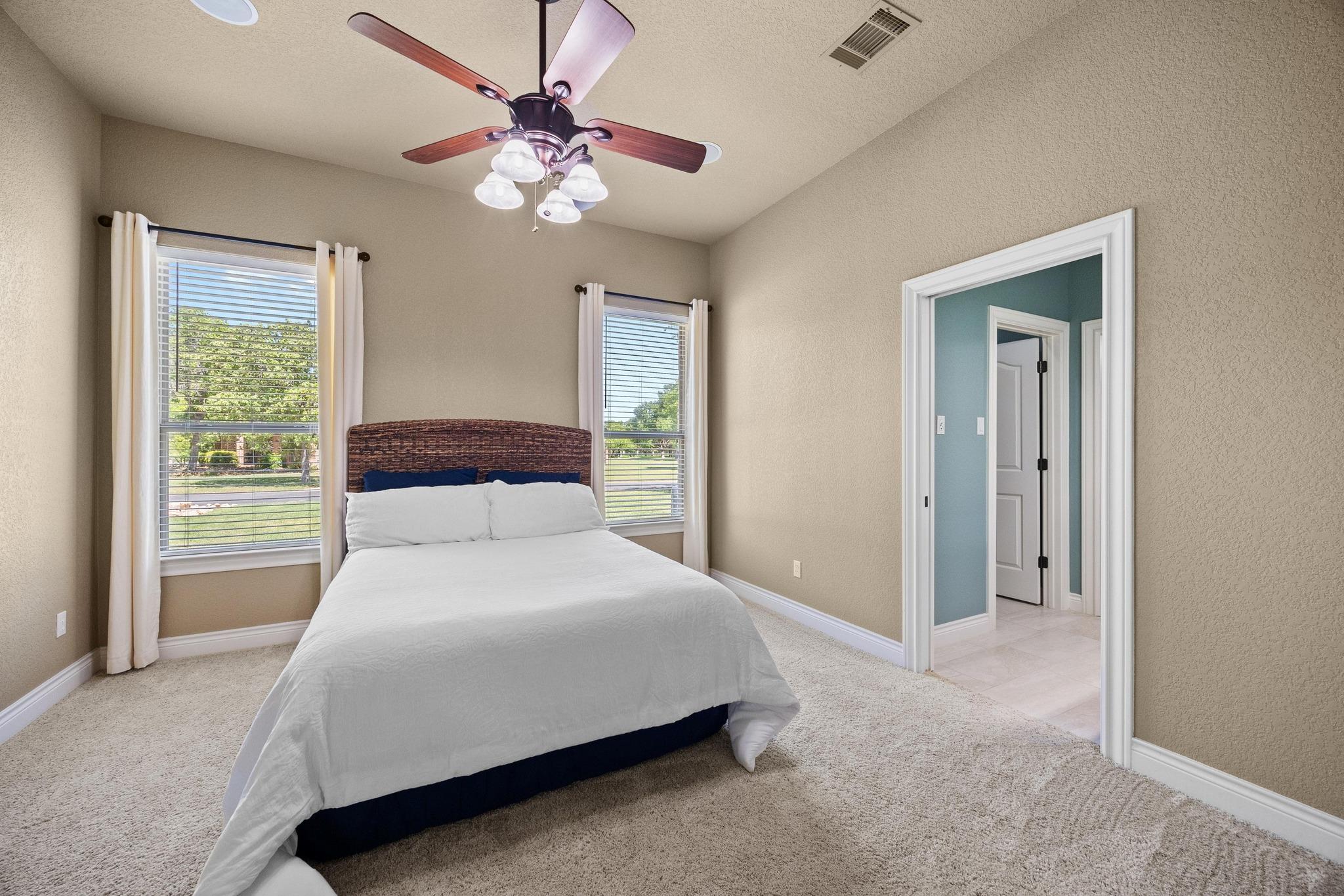 112 Shady Elm, Georgetown, TX 78633