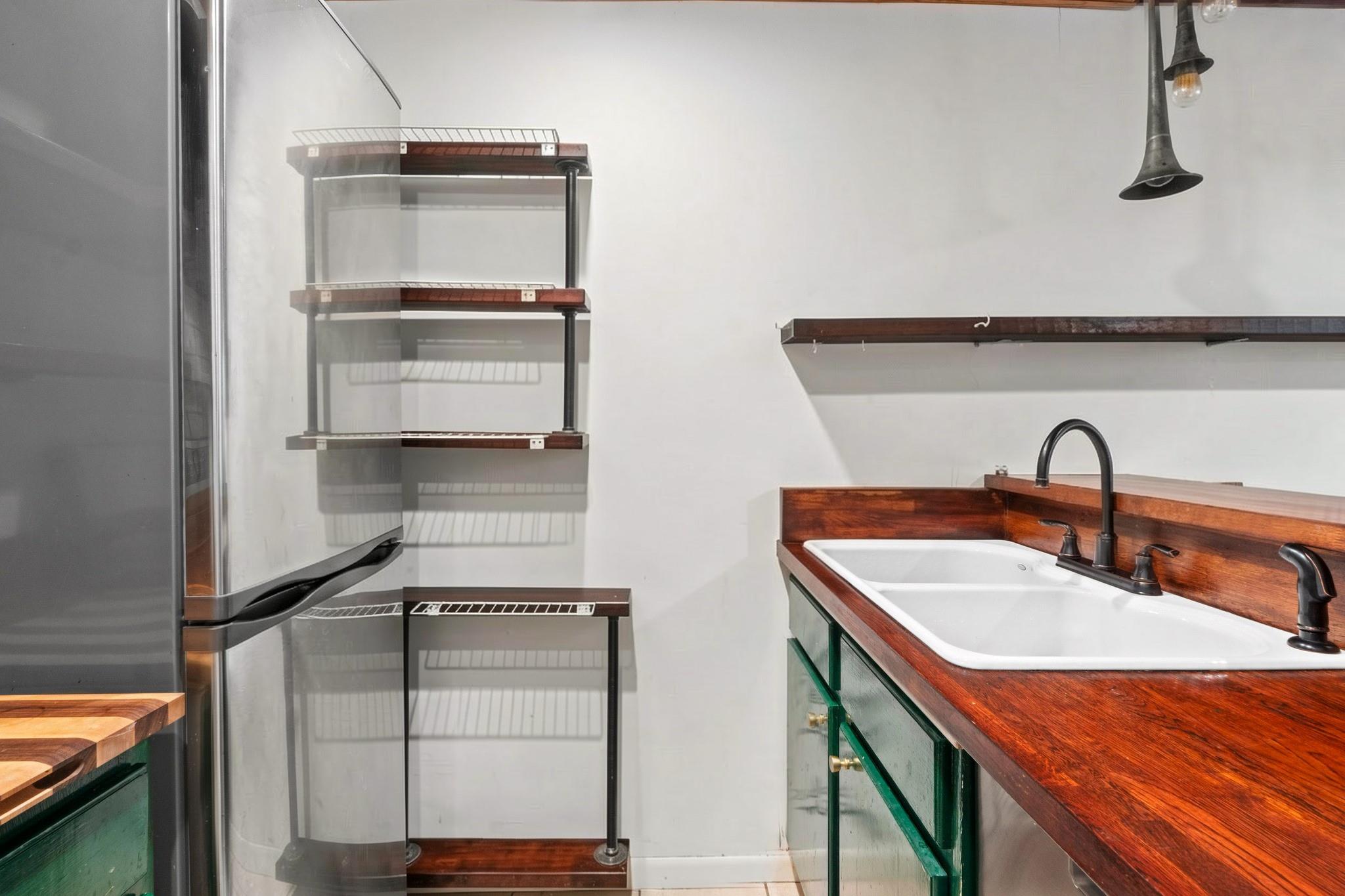 2450 Ashdale Dr # D-106, Austin, TX 78757