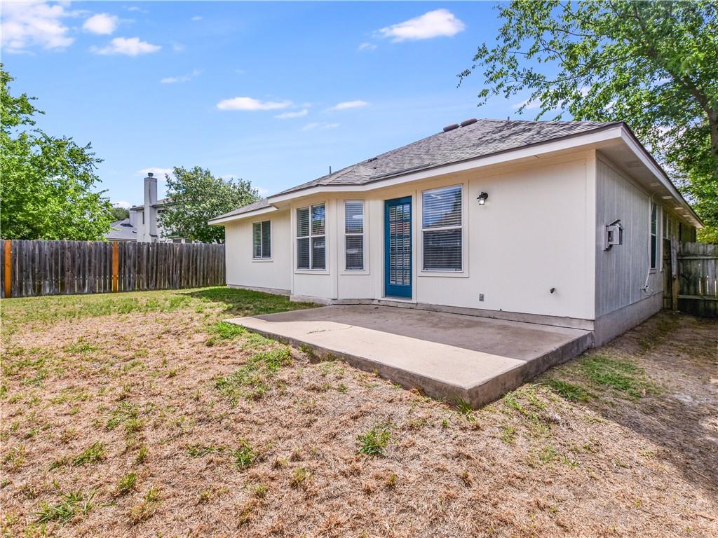 7220 Black Panda Trl, Del Valle, TX 78617