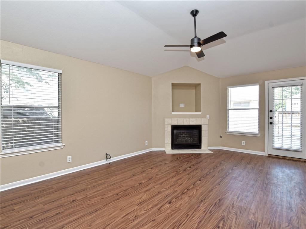 7220 Black Panda Trl, Del Valle, TX 78617