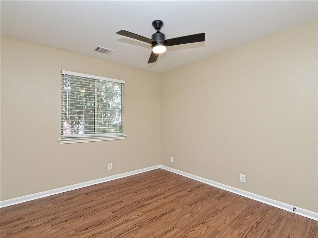 7220 Black Panda Trl, Del Valle, TX 78617