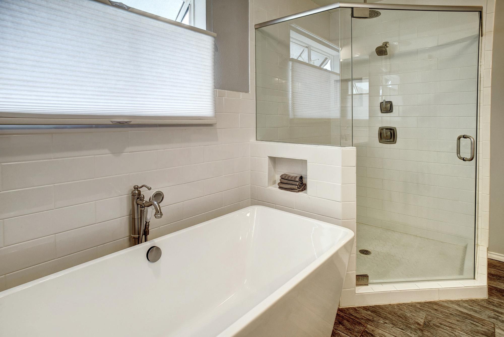 358 Lower Red Rock Rd, Bastrop, TX 78602