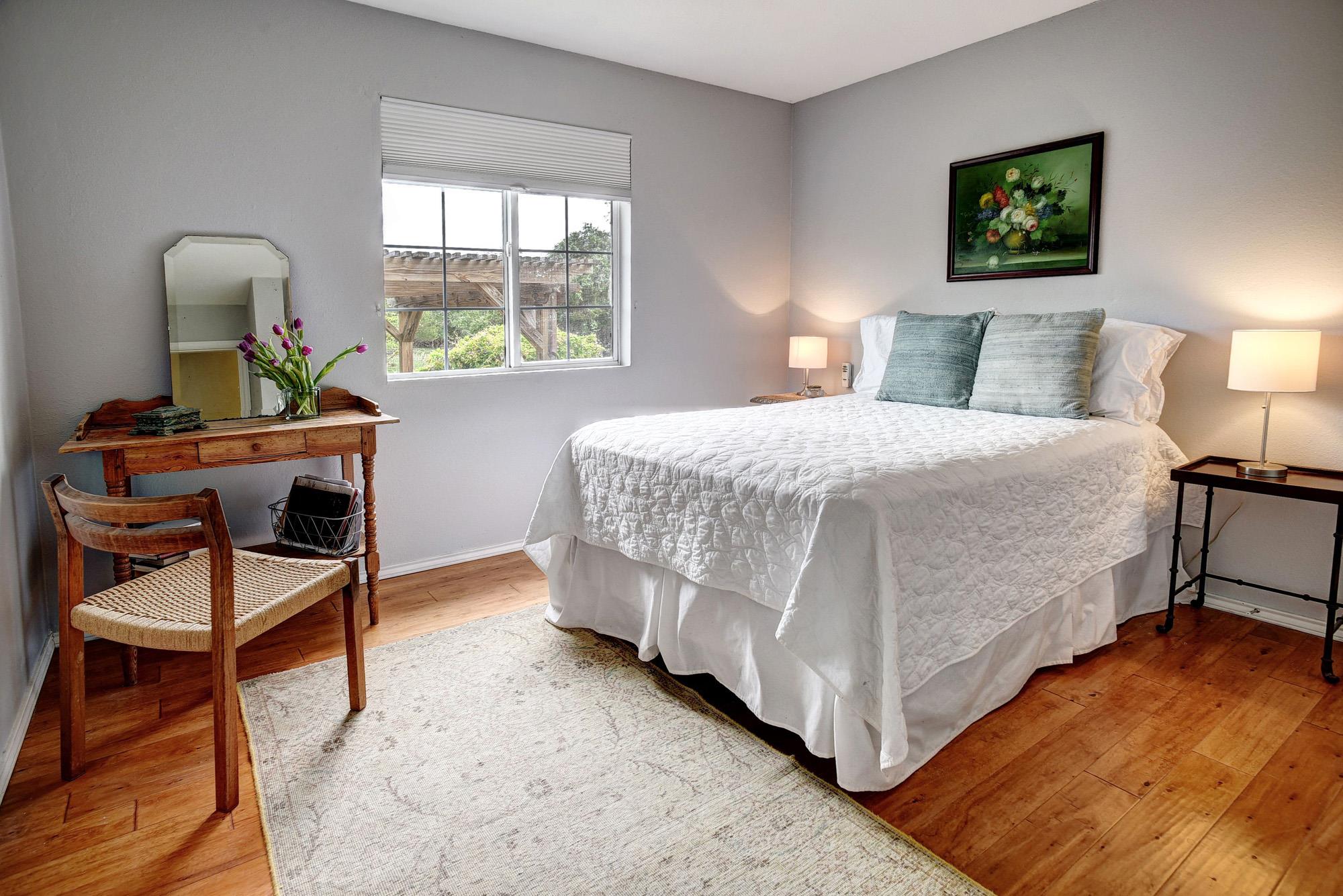 358 Lower Red Rock Rd, Bastrop, TX 78602