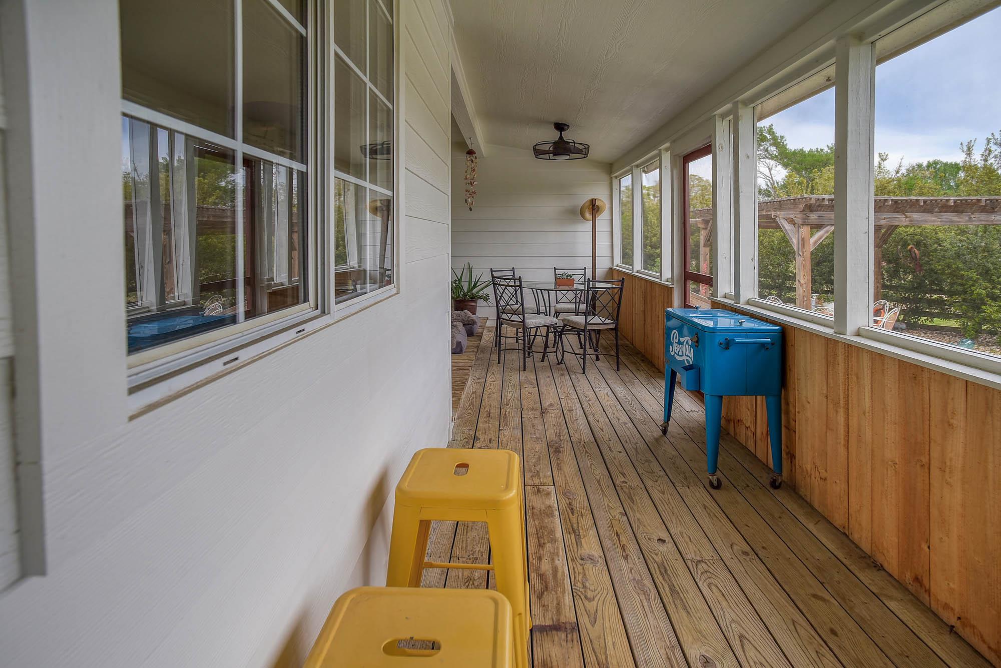 358 Lower Red Rock Rd, Bastrop, TX 78602