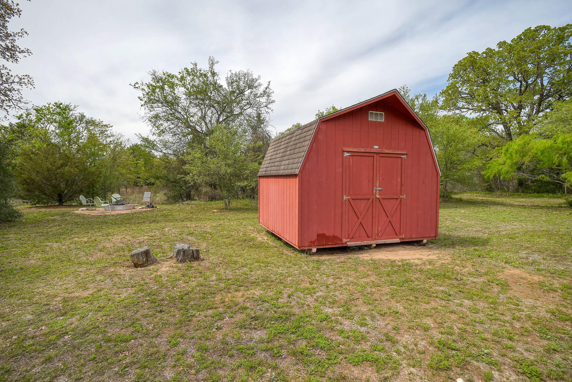 358 Lower Red Rock Rd, Bastrop, TX 78602