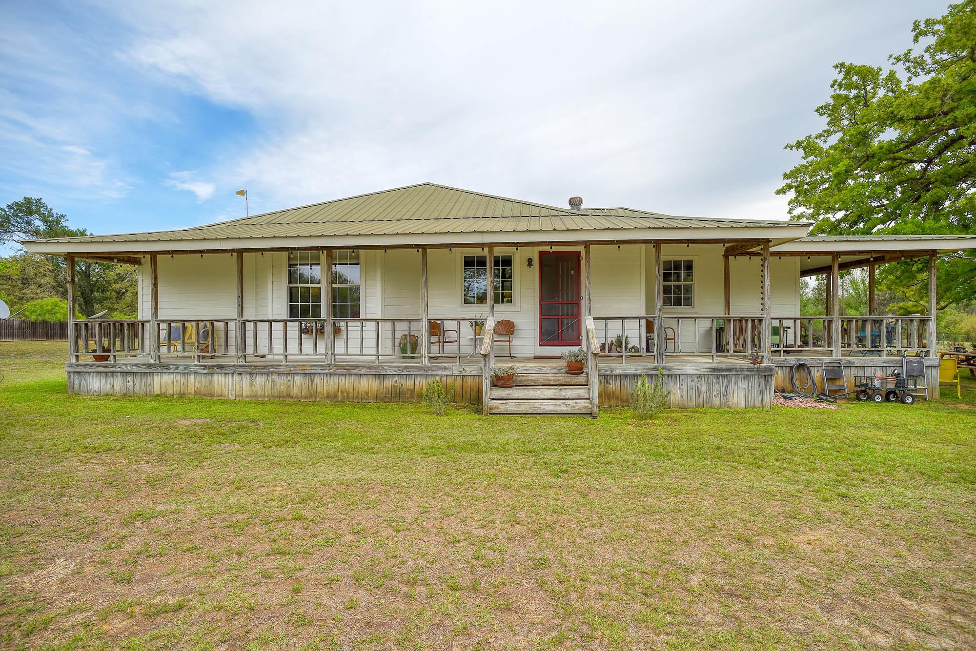 358 Lower Red Rock Rd, Bastrop, TX 78602