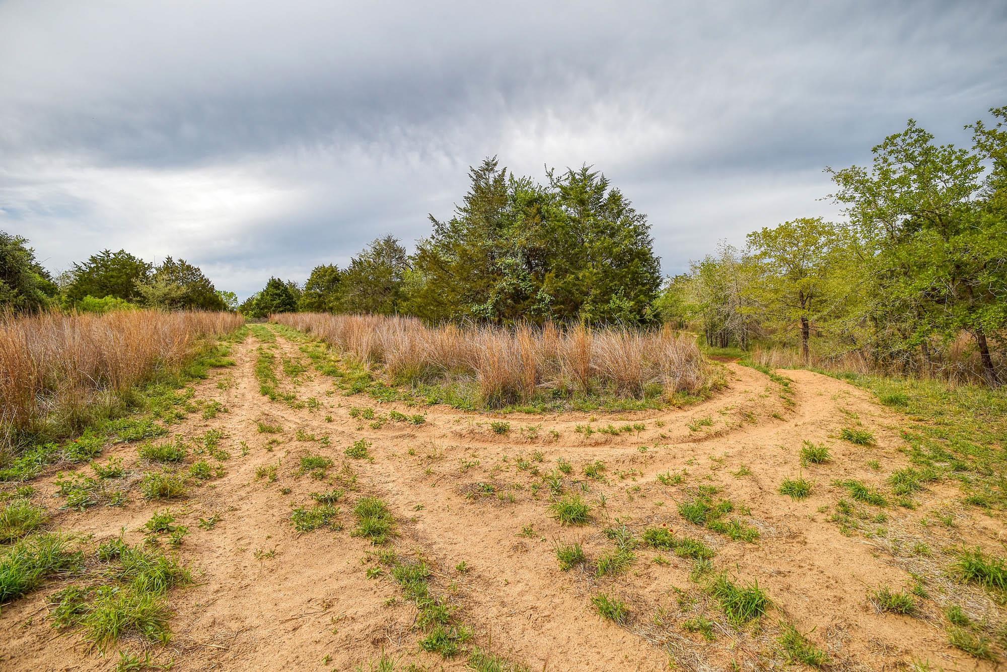 358 Lower Red Rock Rd, Bastrop, TX 78602