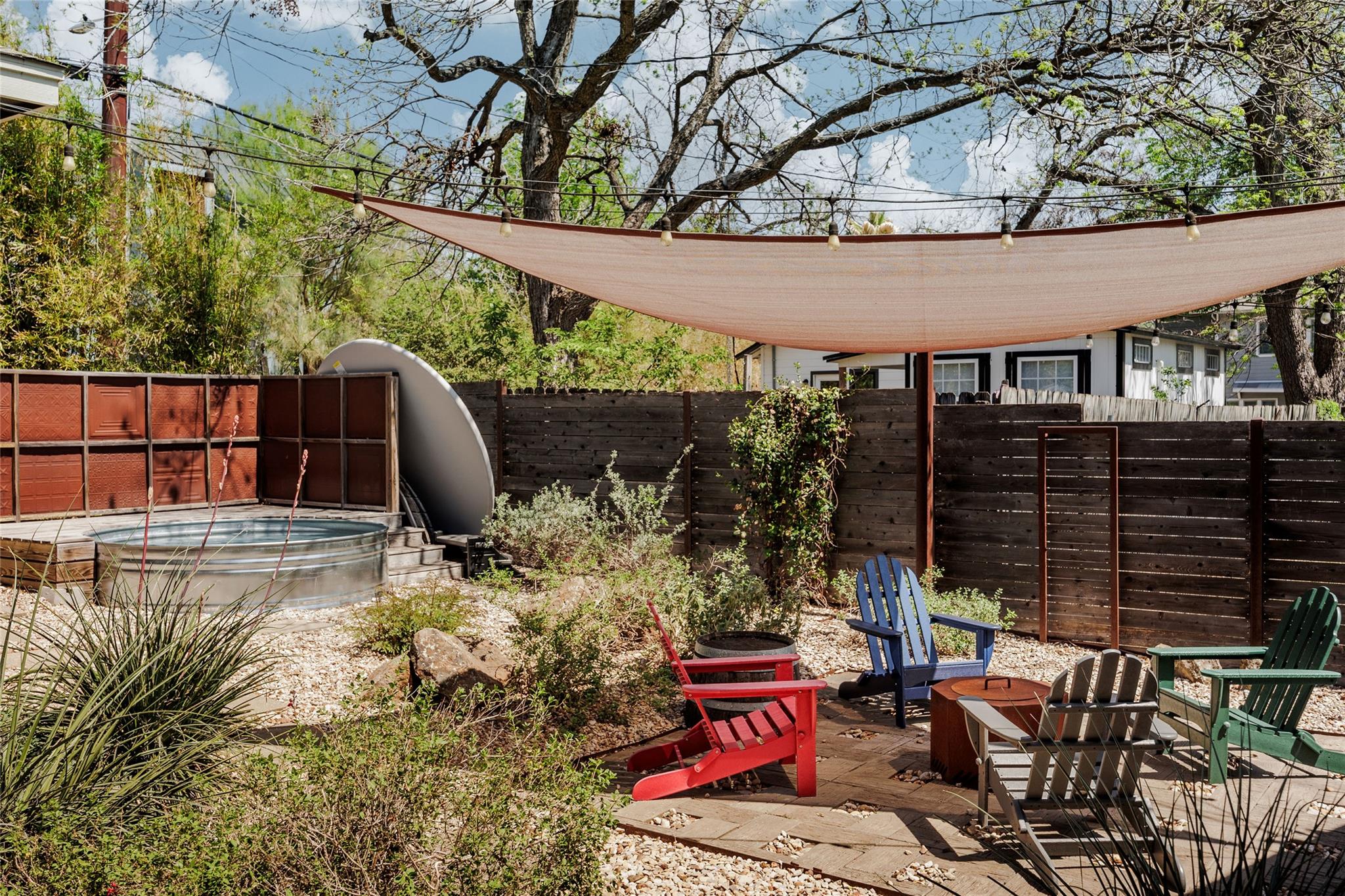 1910 Holly St, Austin, TX 78702