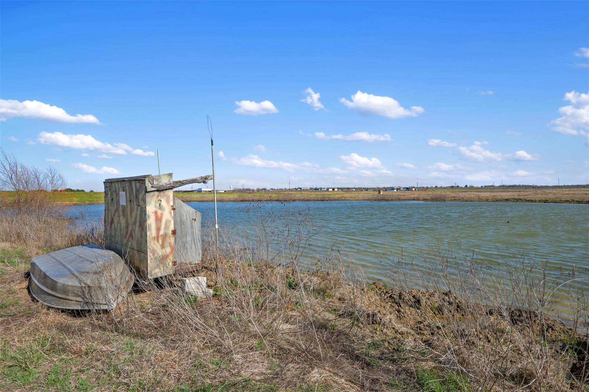 700 County Road 466, Elgin, TX 78621