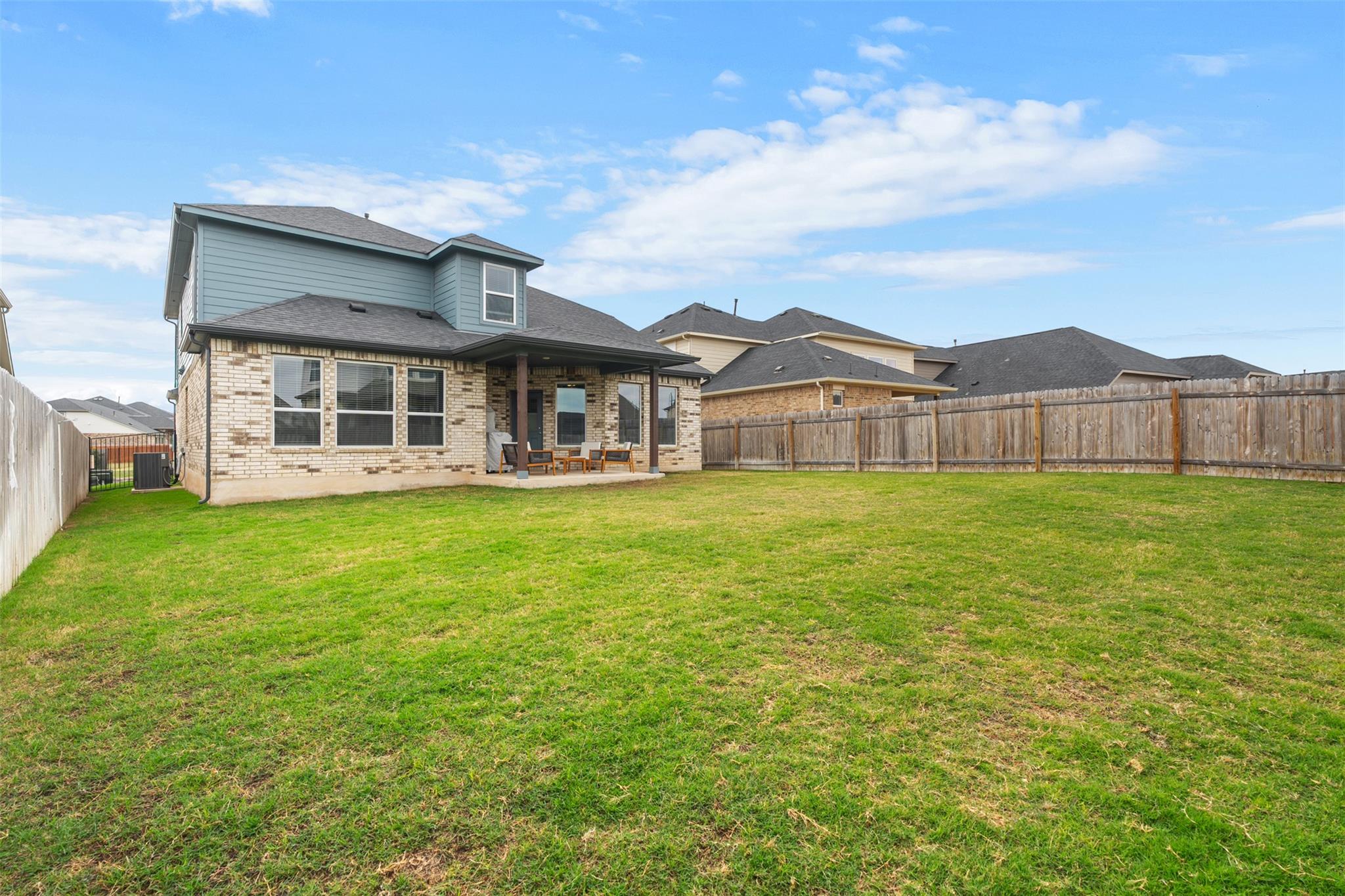 209 Mira Mesa Dr, Liberty Hill, TX 78642