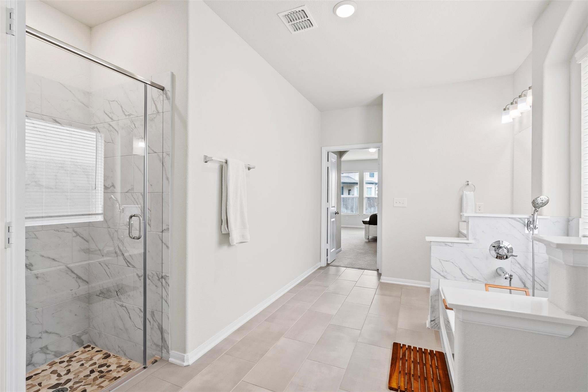 209 Mira Mesa Dr, Liberty Hill, TX 78642