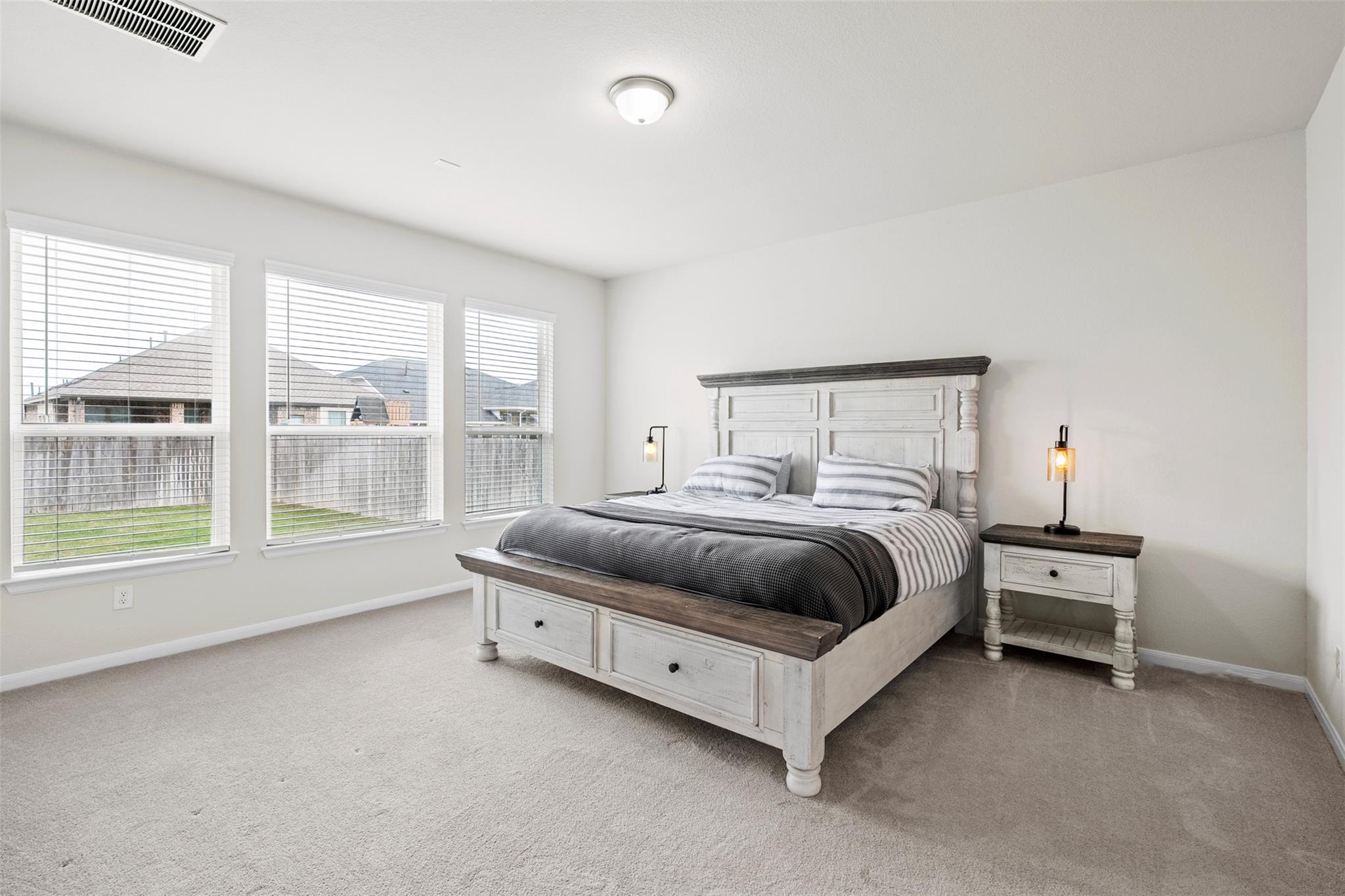 209 Mira Mesa Dr, Liberty Hill, TX 78642