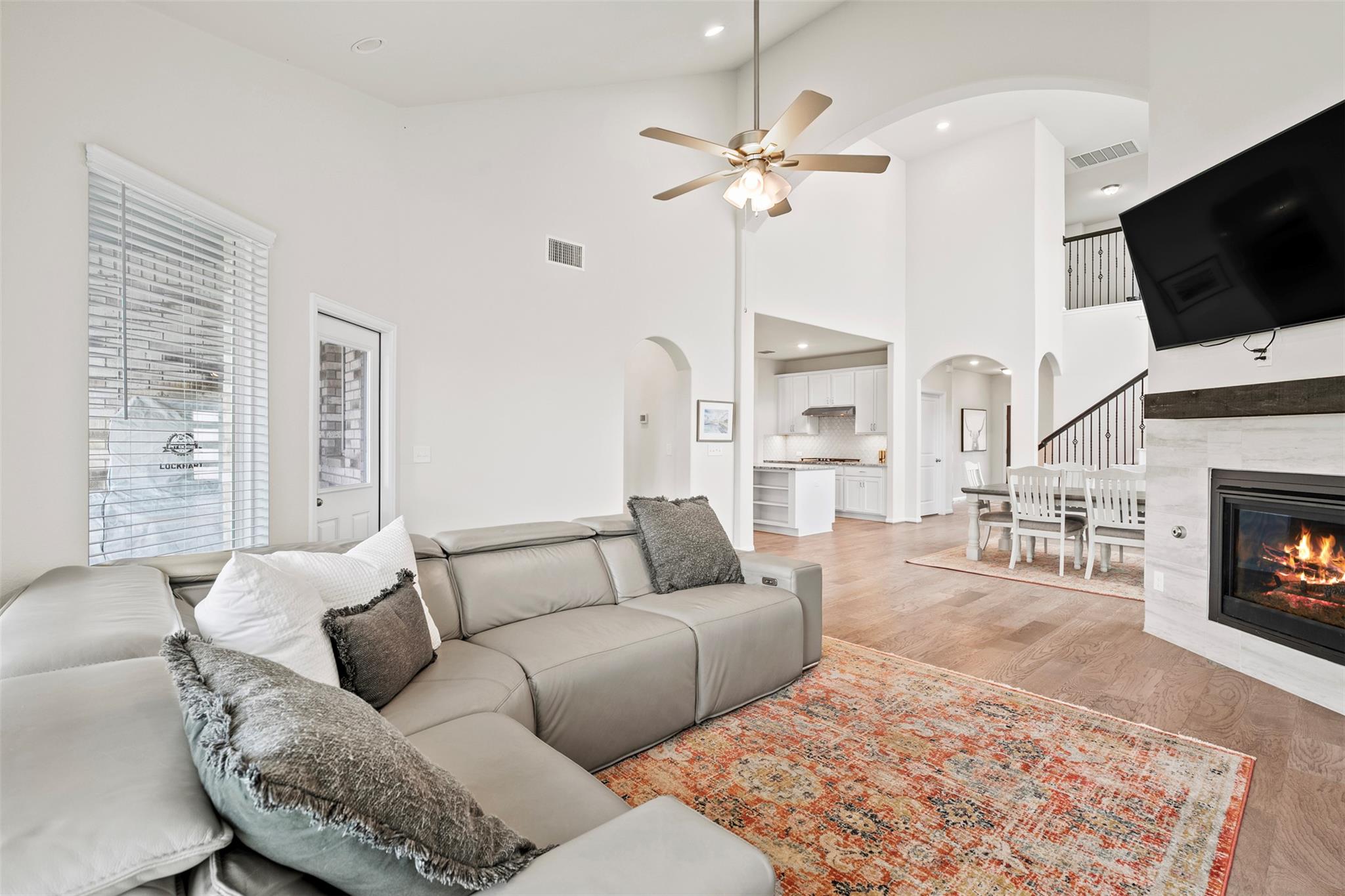 209 Mira Mesa Dr, Liberty Hill, TX 78642