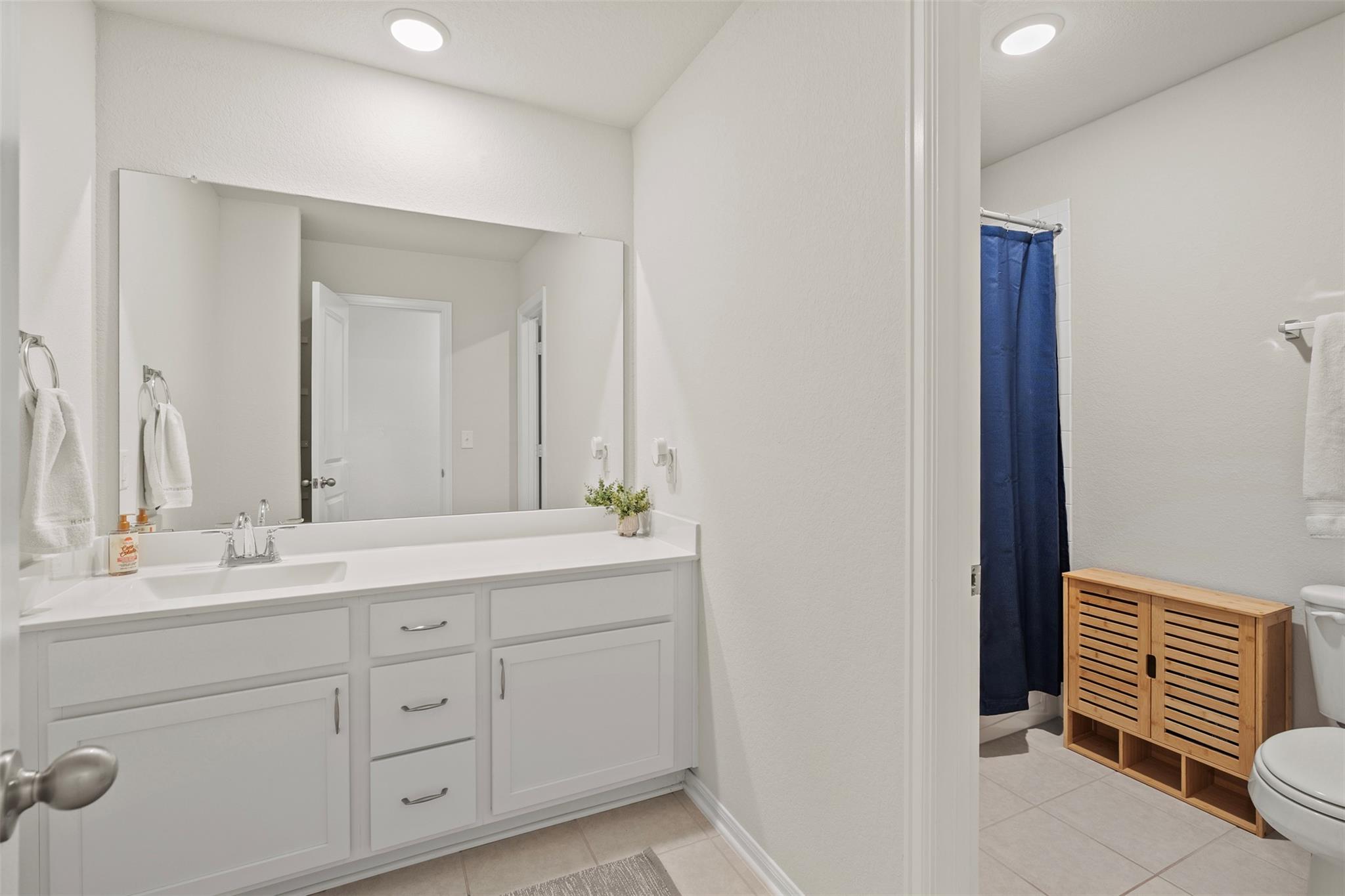 209 Mira Mesa Dr, Liberty Hill, TX 78642