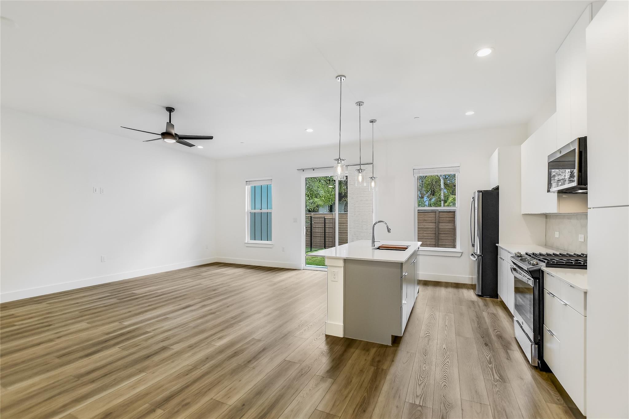 590 Old Mill Rd # 117, Cedar Park, TX 78613