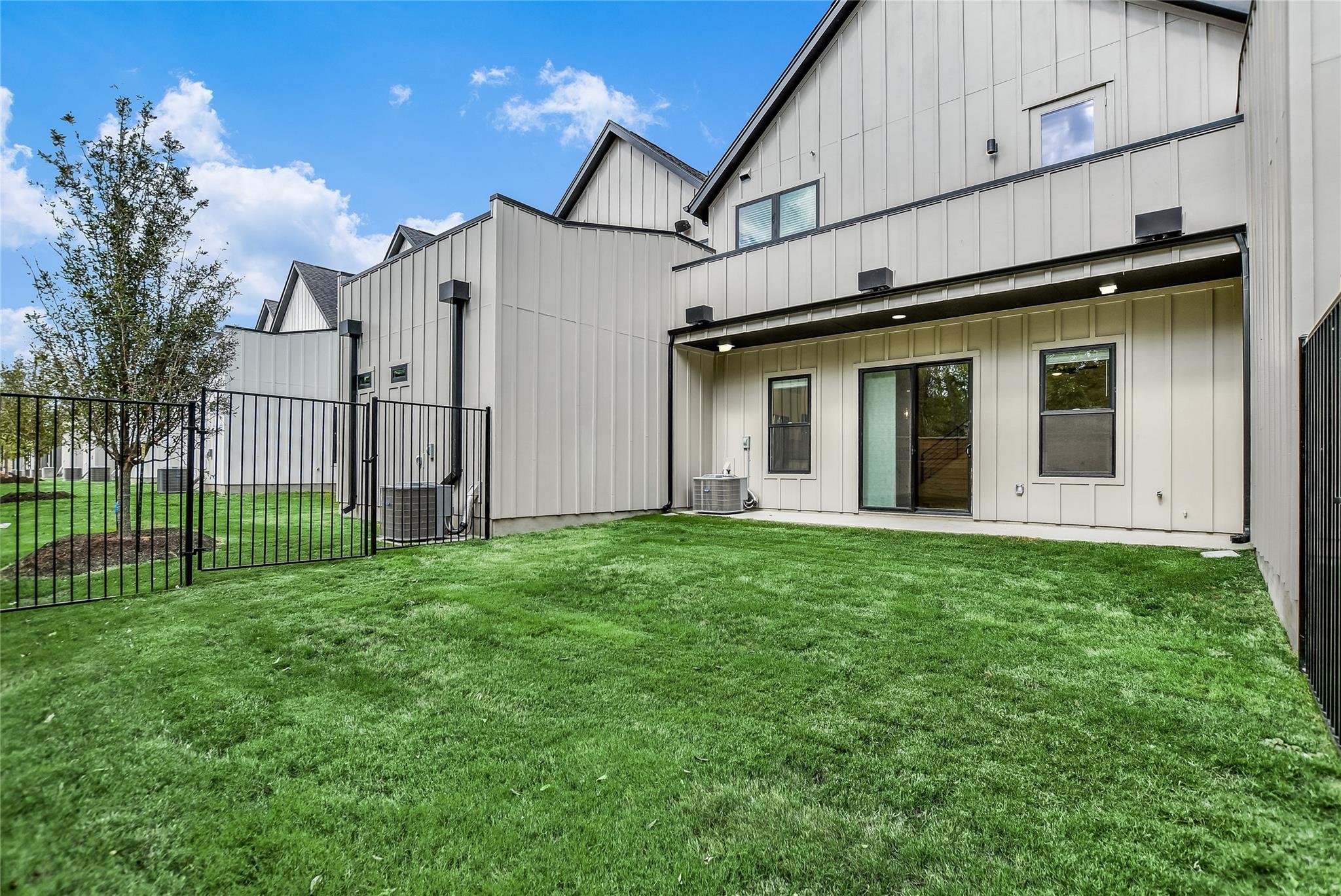 590 Old Mill Rd # 117, Cedar Park, TX 78613