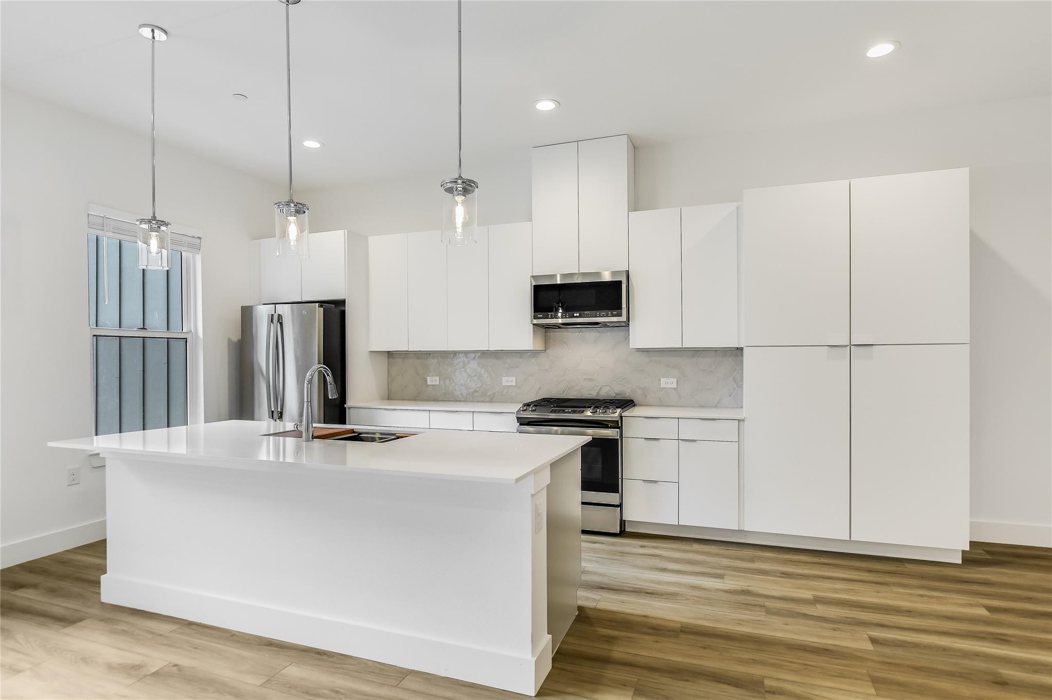 590 Old Mill Rd # 117, Cedar Park, TX 78613