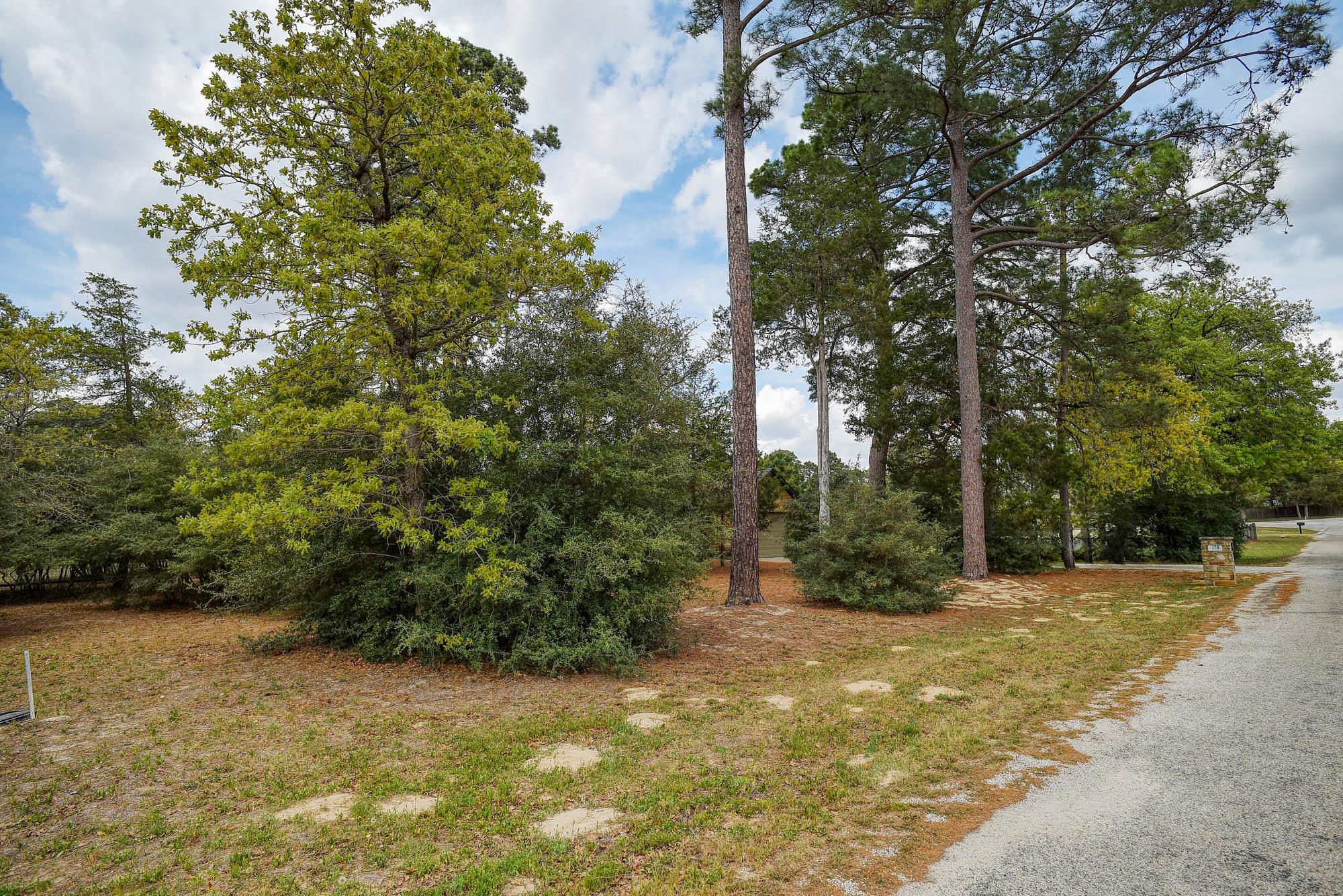 178 S Buckhorn Dr, Bastrop, TX 78602