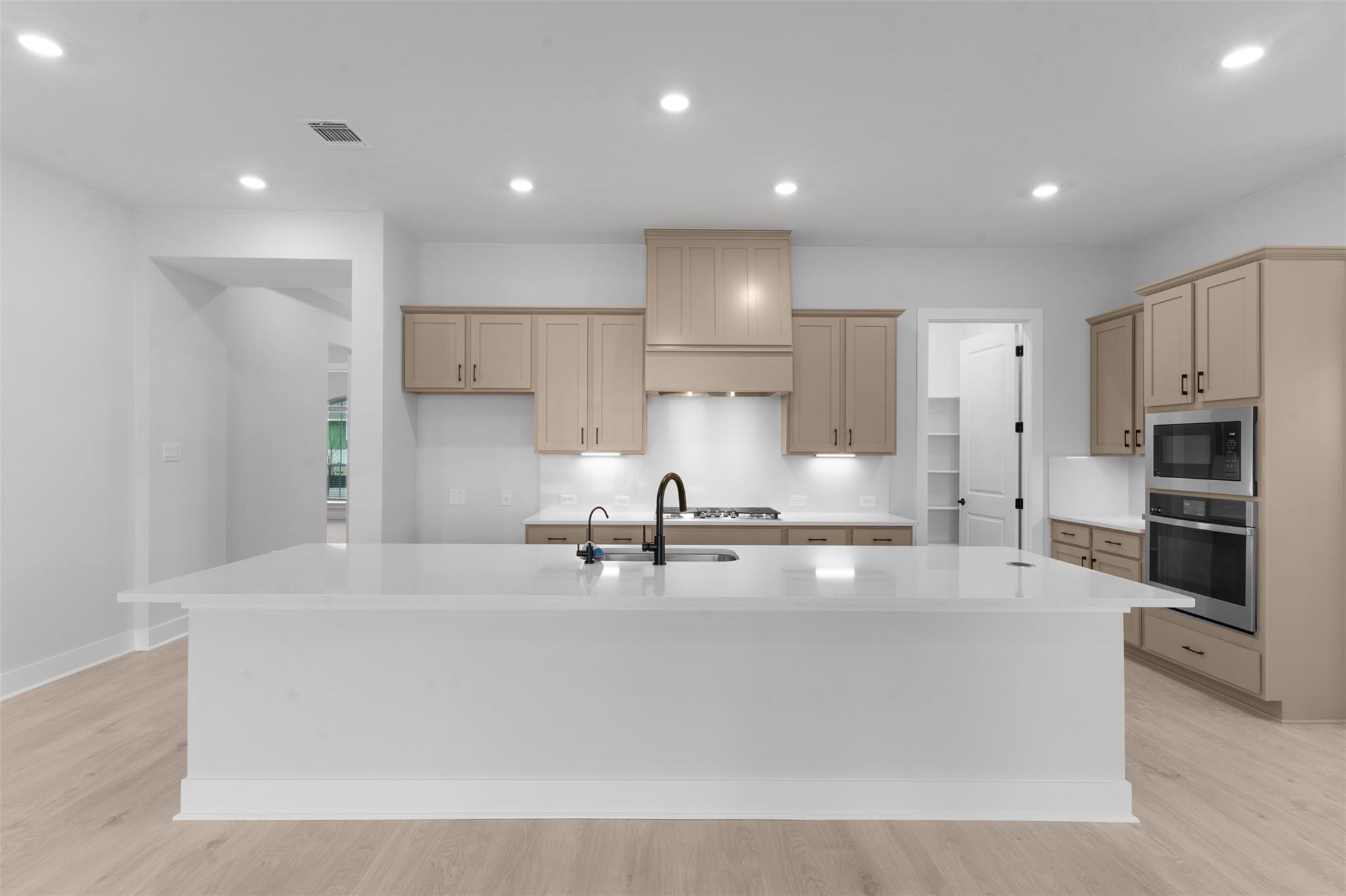 2212 Tobiano Trce, Georgetown, TX 78633