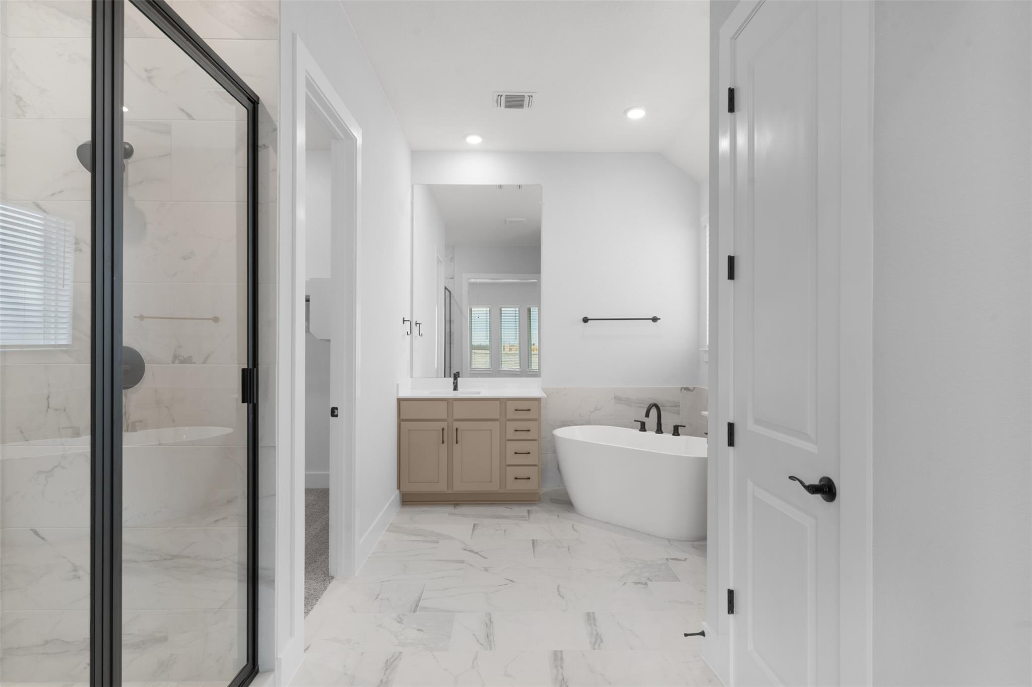 2212 Tobiano Trce, Georgetown, TX 78633