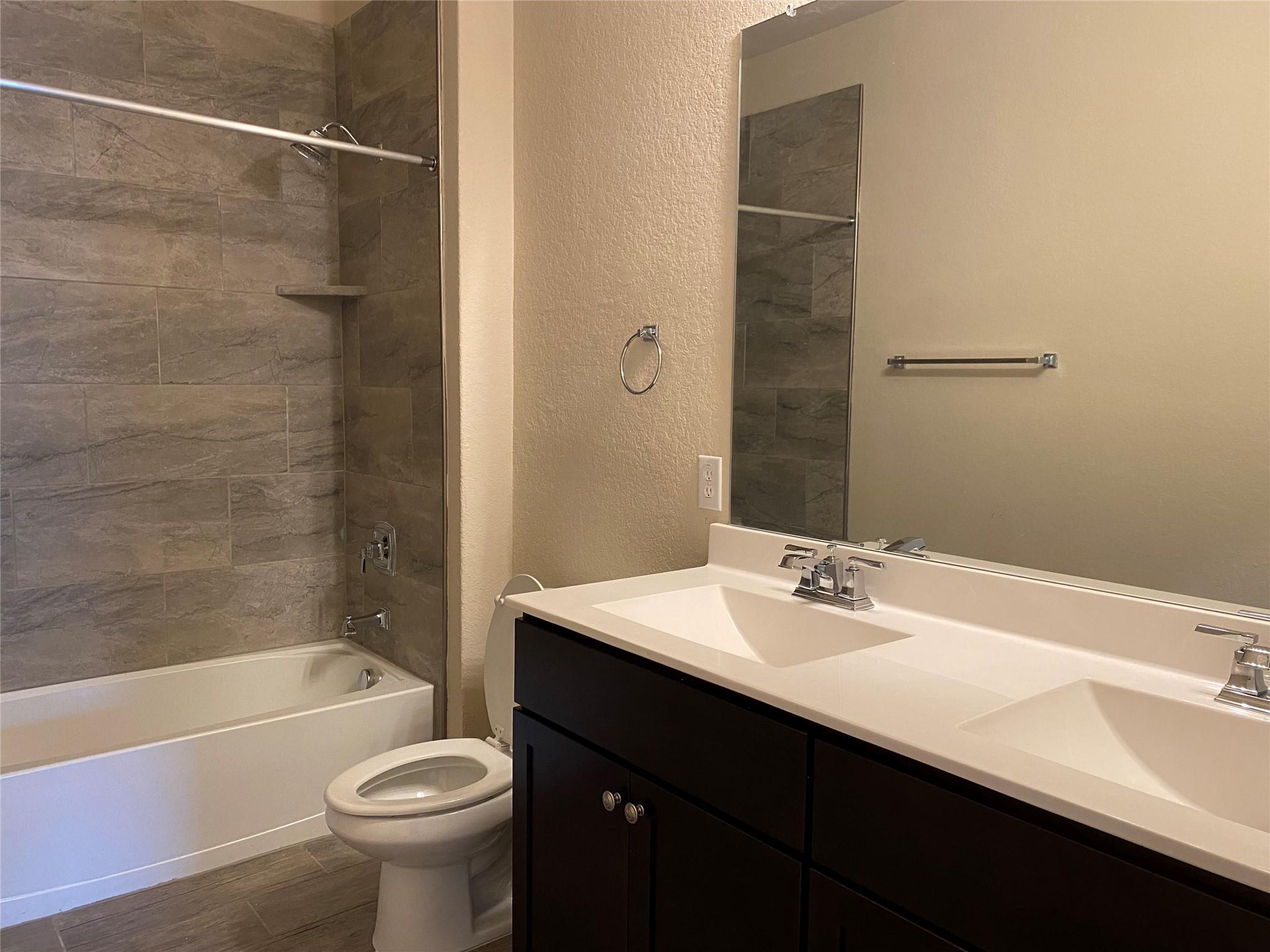 716 Red Barn Bnd, New Braunfels, TX 78130