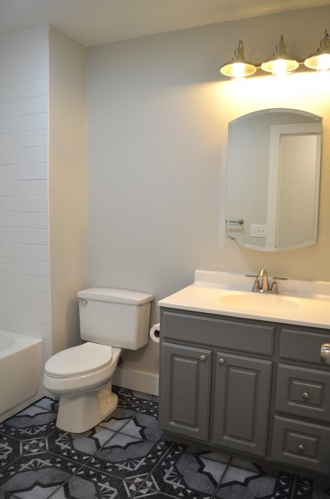 6400 Santos St, Austin, TX 78741