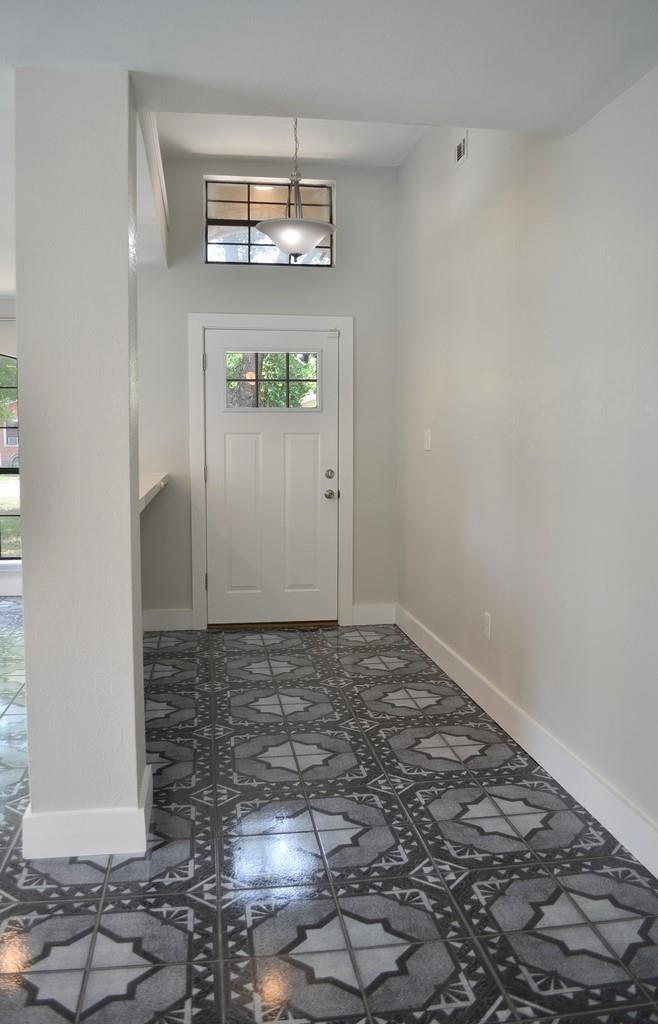 6400 Santos St, Austin, TX 78741