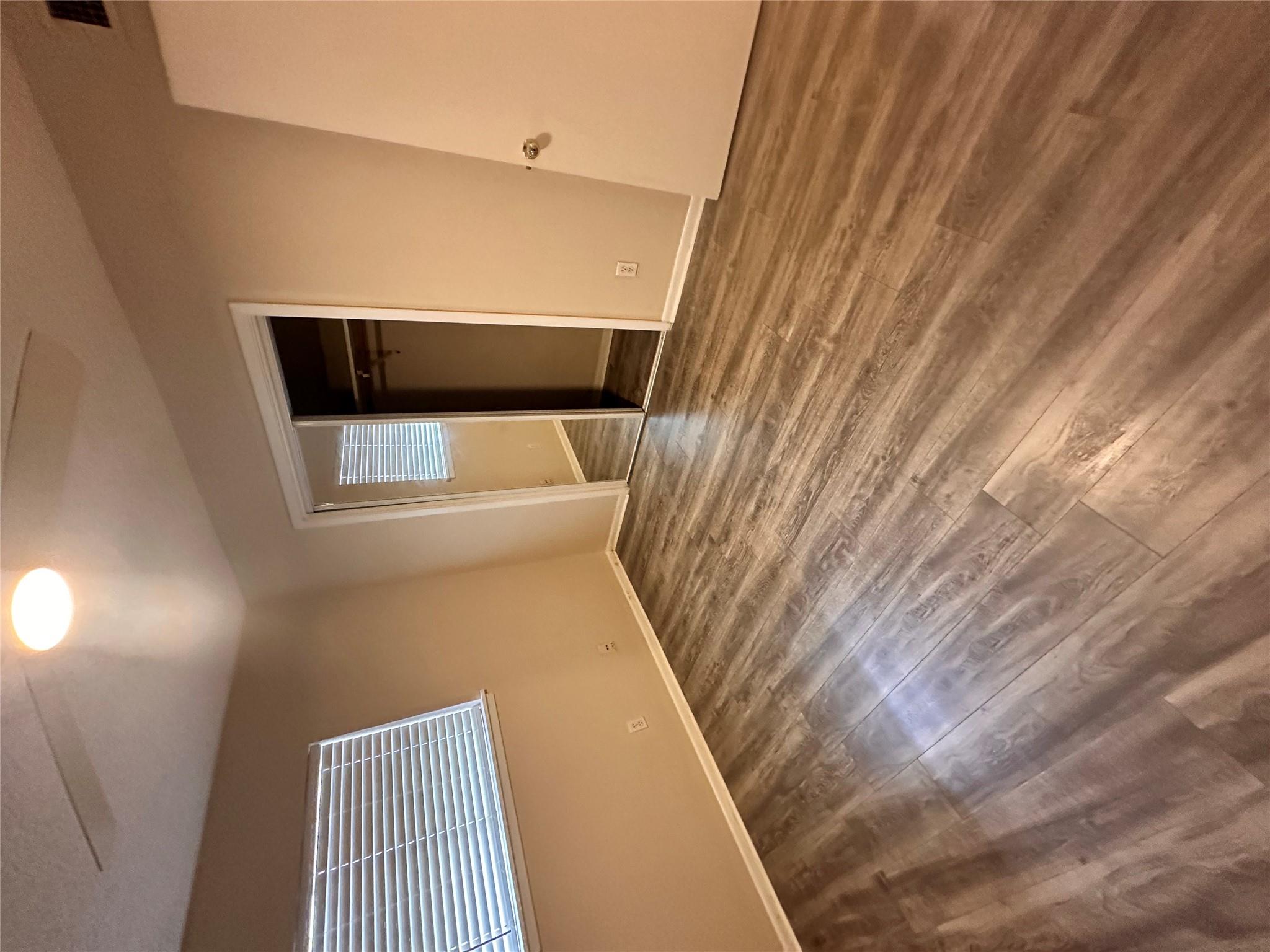 1725 Toomey Rd # 105, Austin, TX 78704