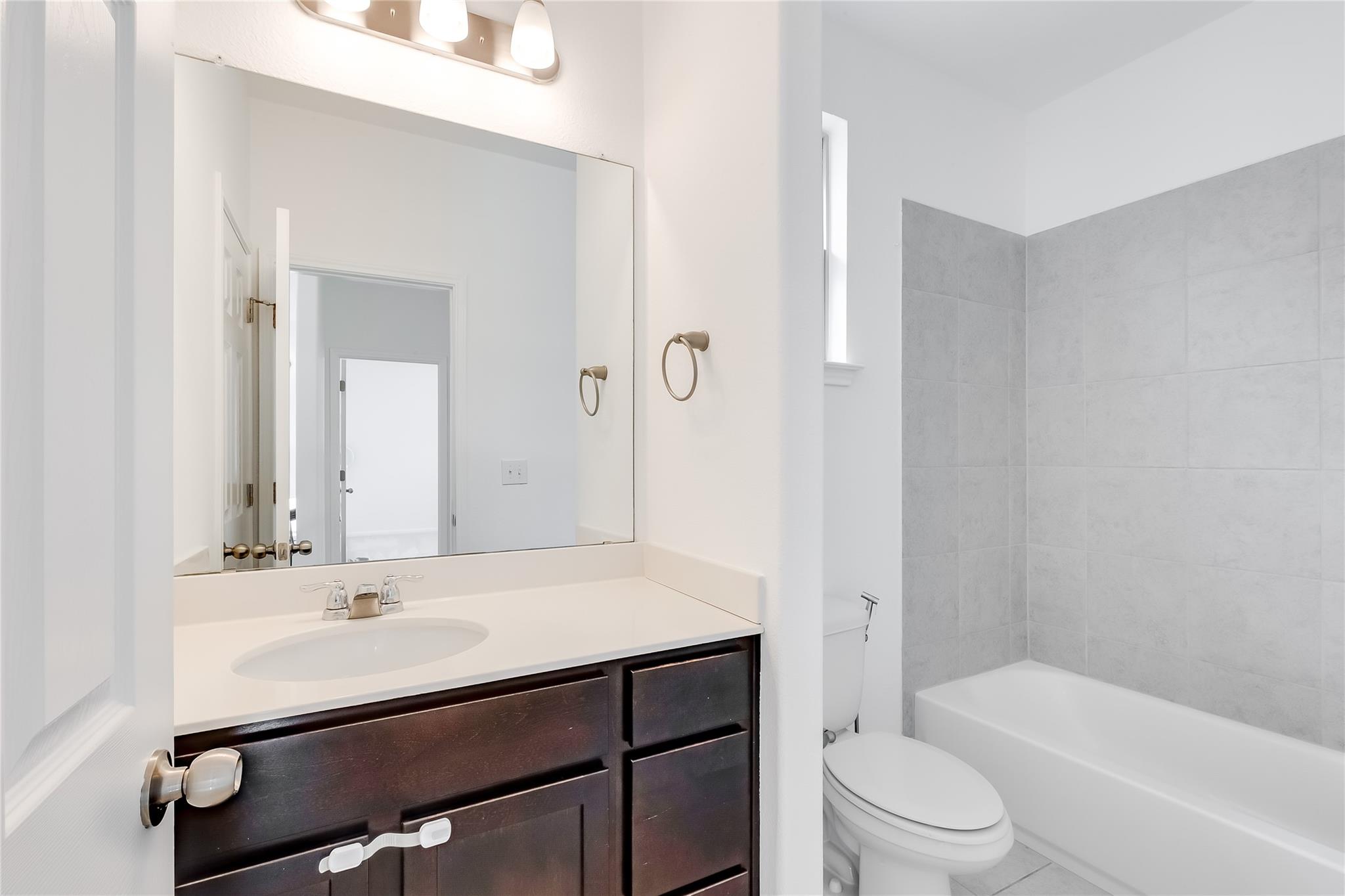 3240 E Whitestone Blvd # 34, Cedar Park, TX 78613