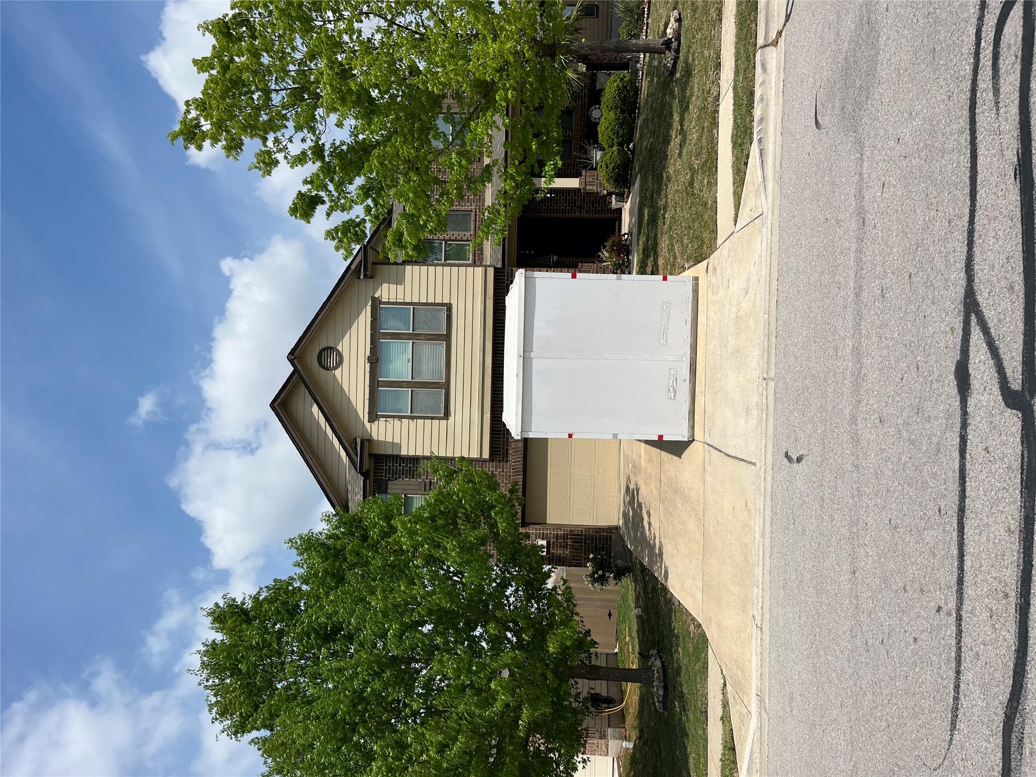 128 Carrington St, Hutto, TX 78634