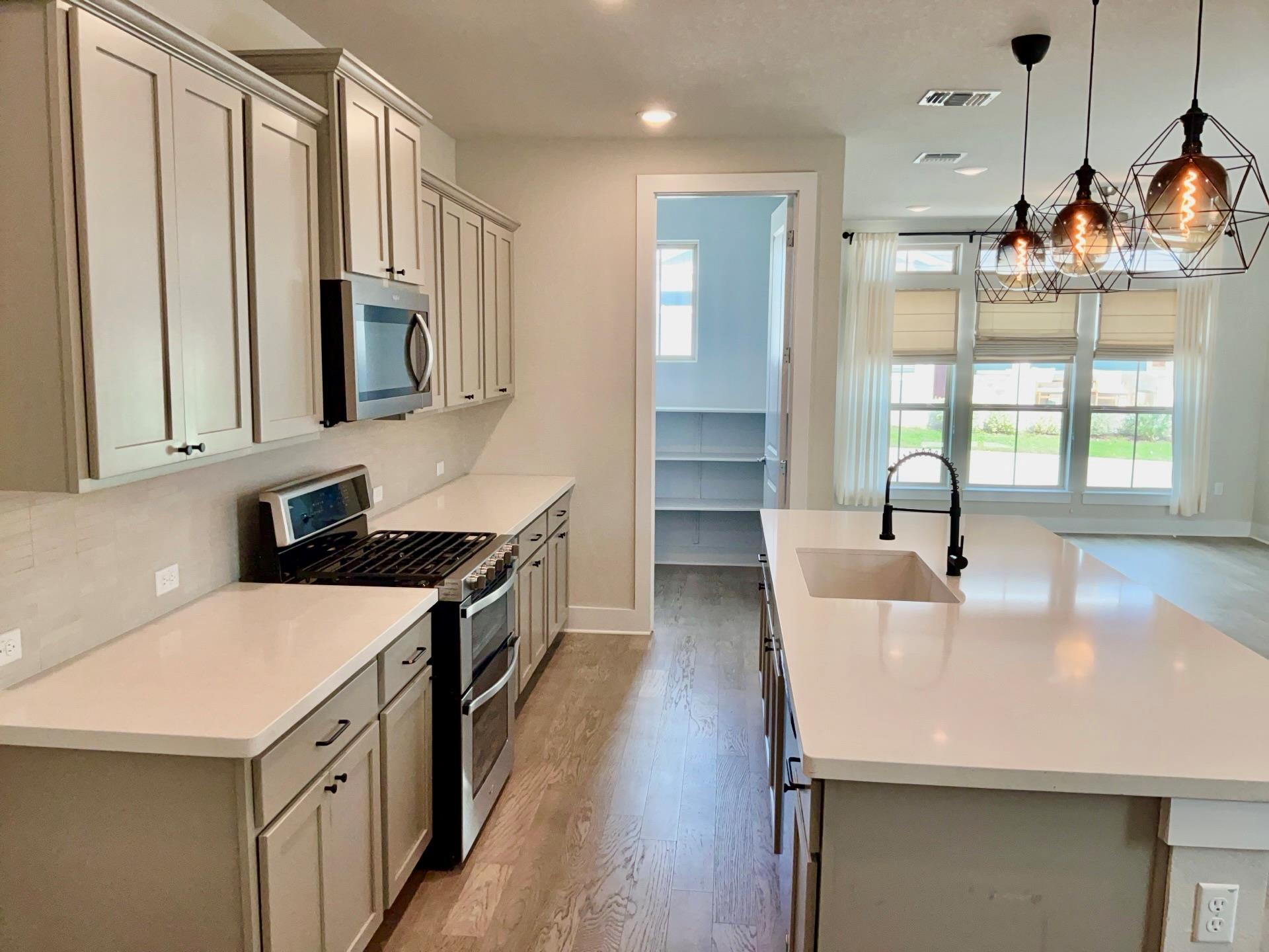 8315 Laughlin Ln, Austin, TX 78744