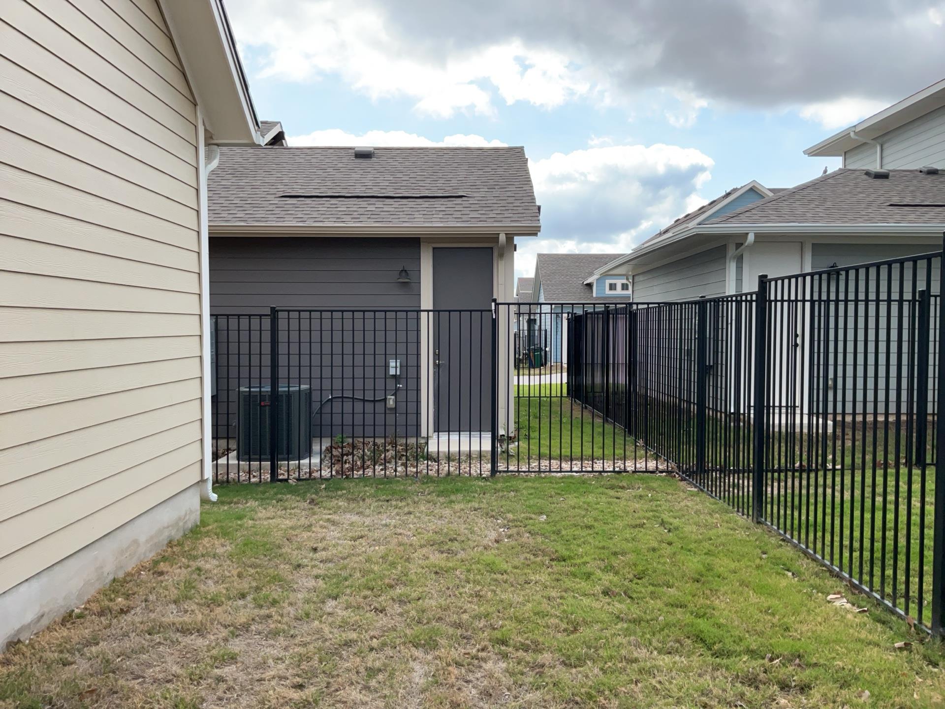 8315 Laughlin Ln, Austin, TX 78744