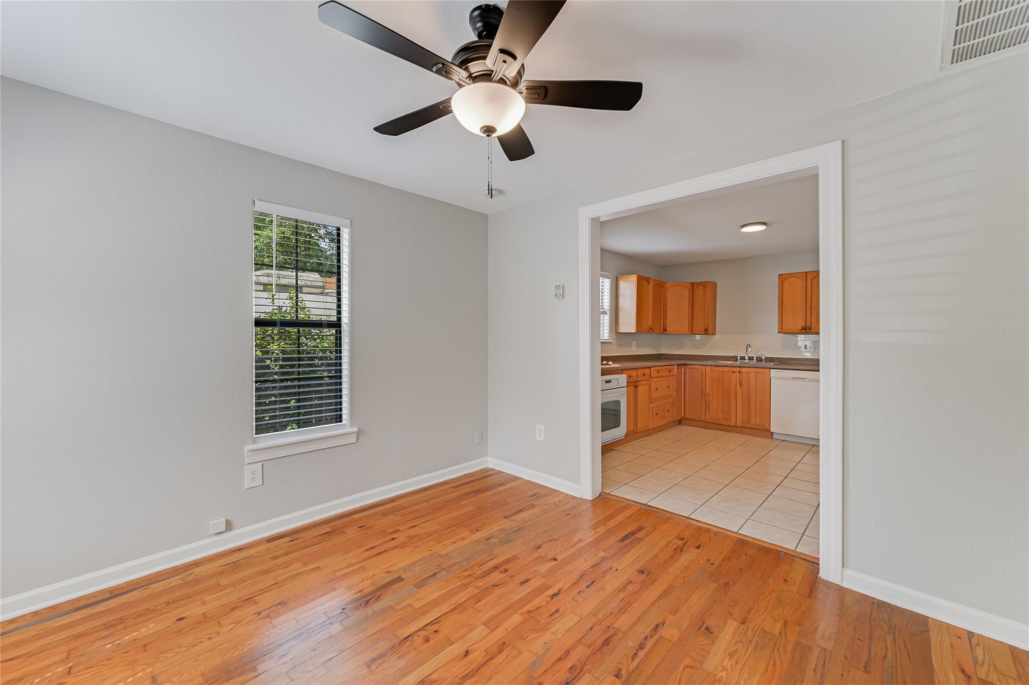 1709 Clifford Ave, Austin, TX 78702