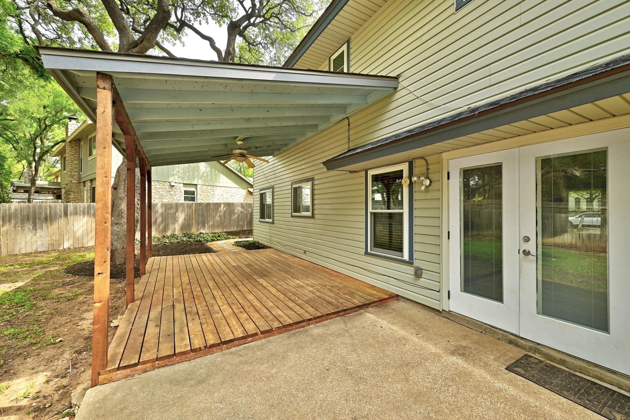 12002 Carmel Park Ln, Austin, TX 78727