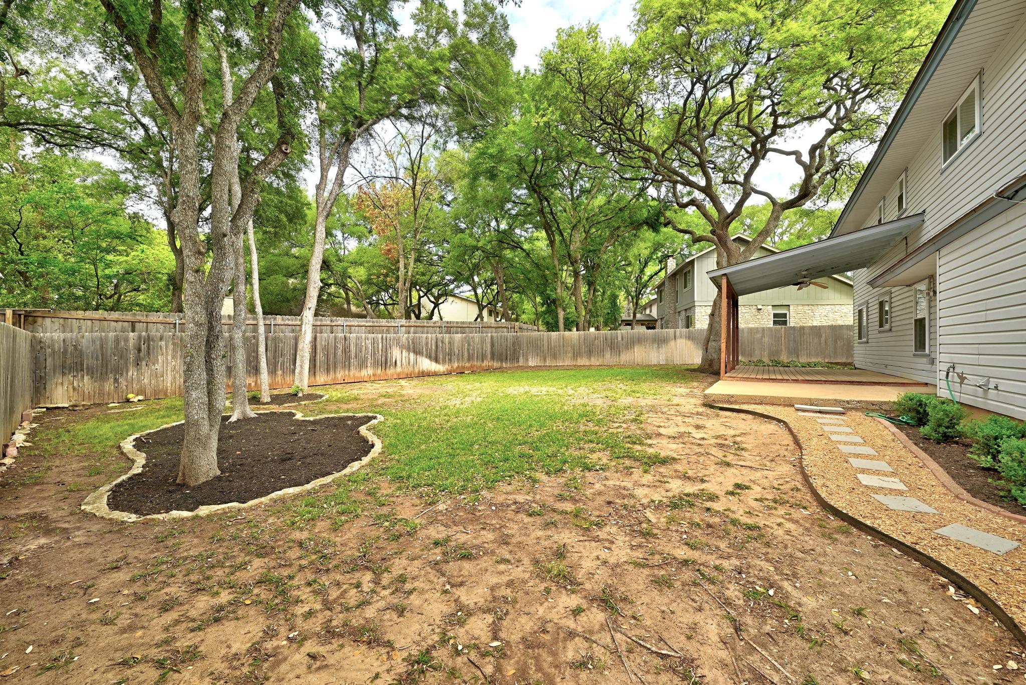 12002 Carmel Park Ln, Austin, TX 78727