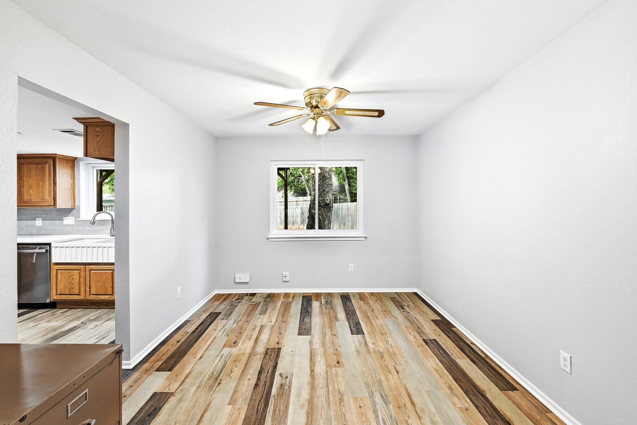 12002 Carmel Park Ln, Austin, TX 78727