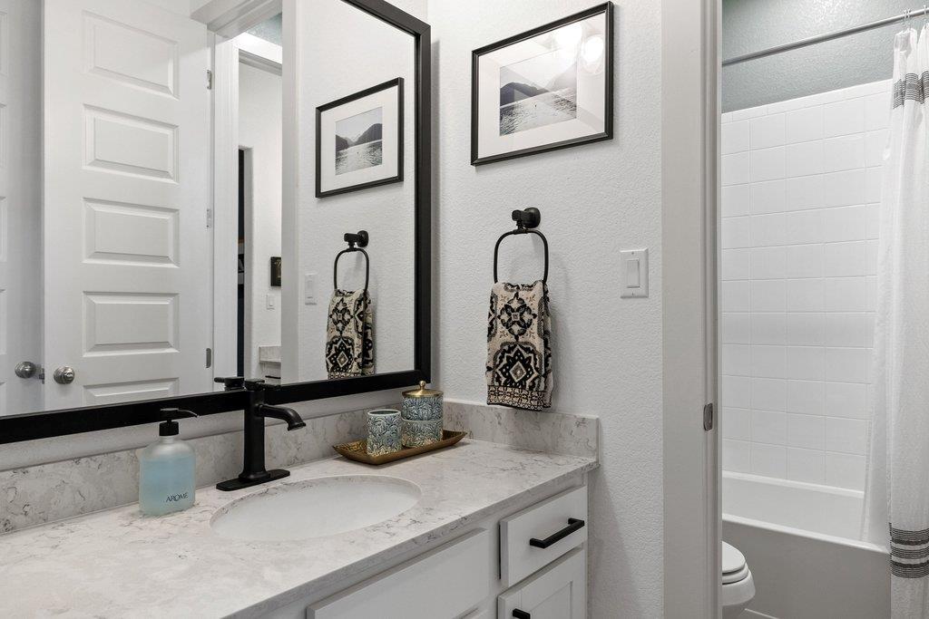 225 Bright Sky Dr, Austin, TX 78737